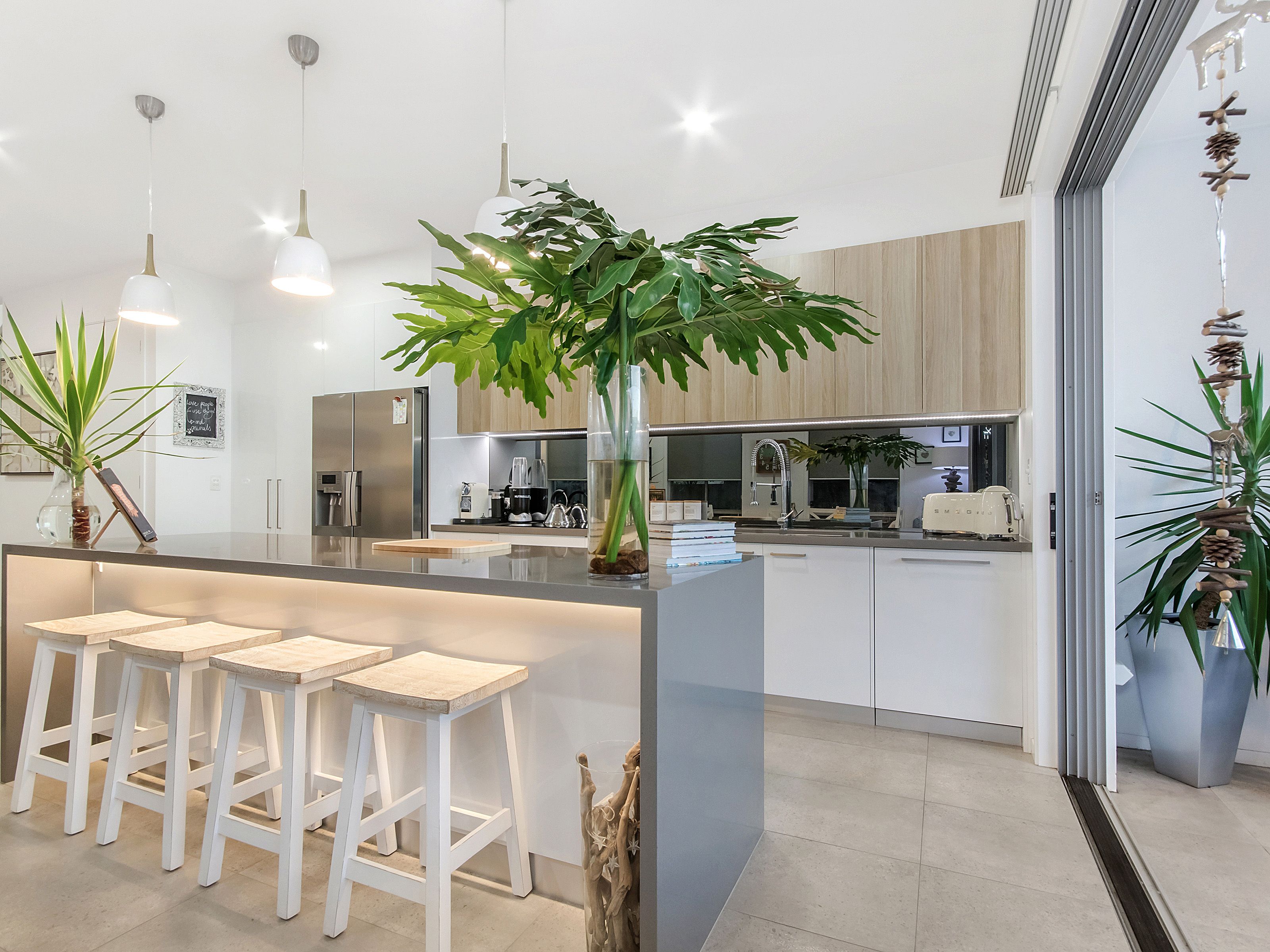 2/91 Tahiti Avenue, Palm Beach, QLD 4221