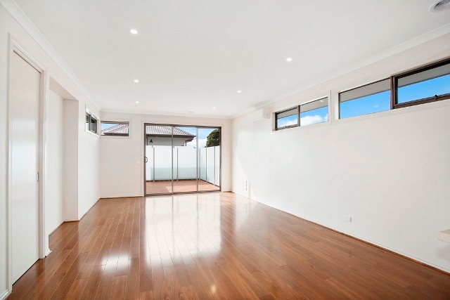 2/172 Kangaroo Road, Hughesdale, VIC 3166