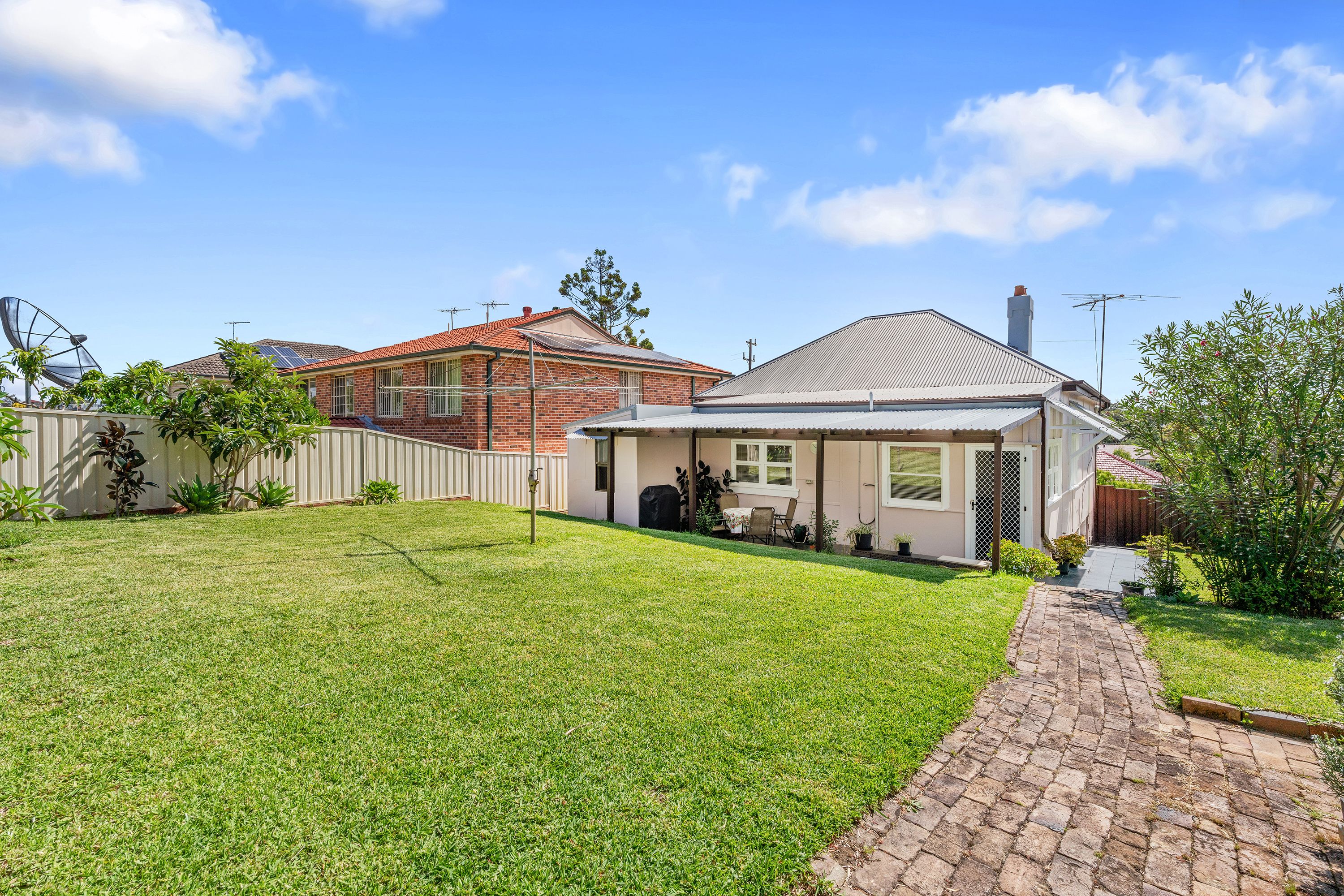 14 Iliffe Street — photo 7 of 10