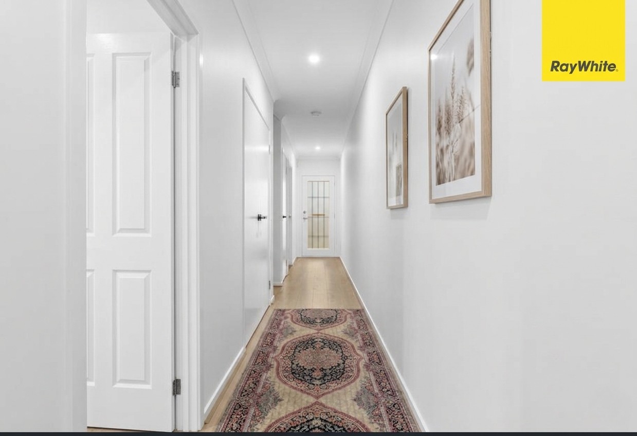 74 Baxterpark Drive, THORNHILL PARK, VIC 3335