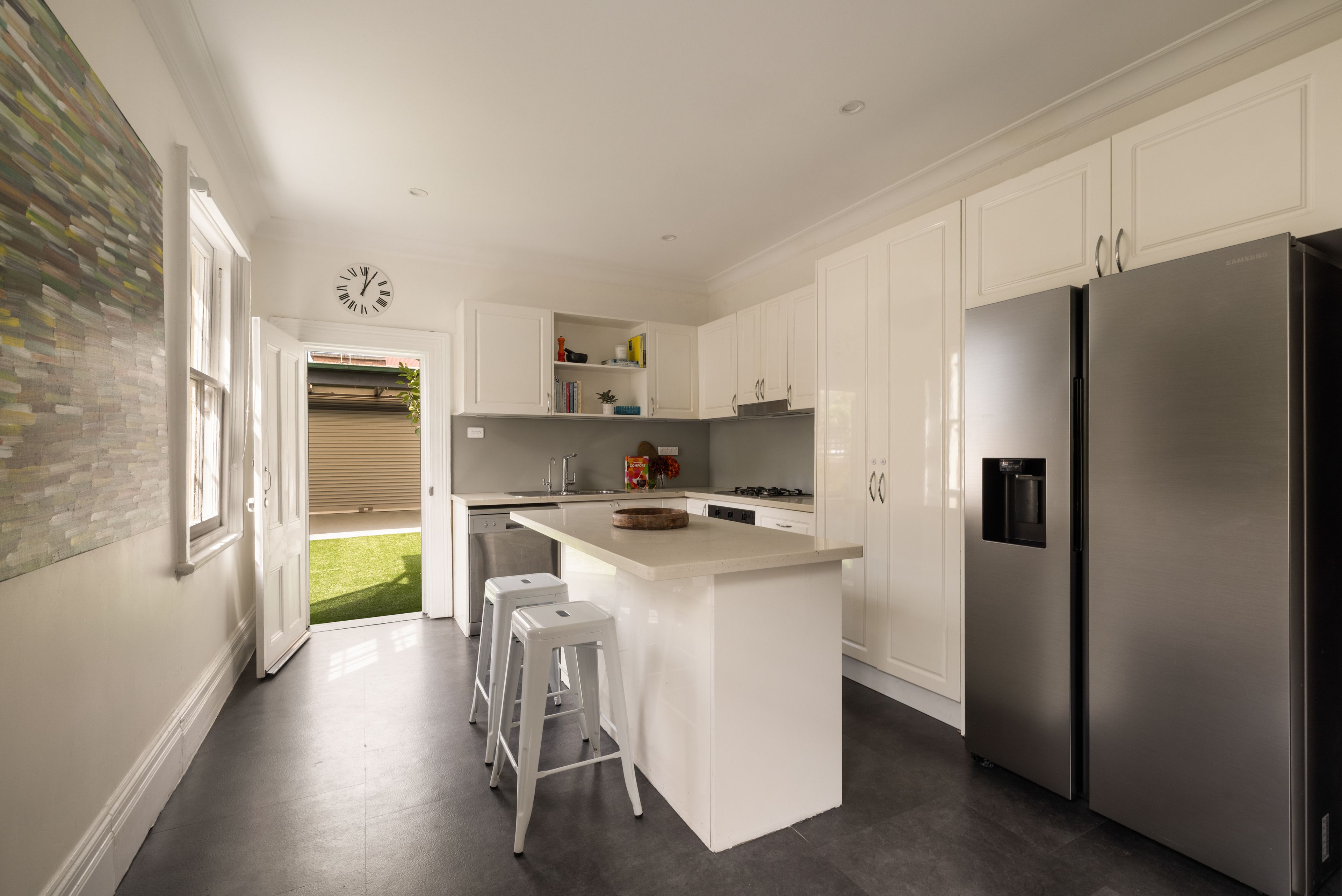 216 Chalmers Street — photo 7 of 17