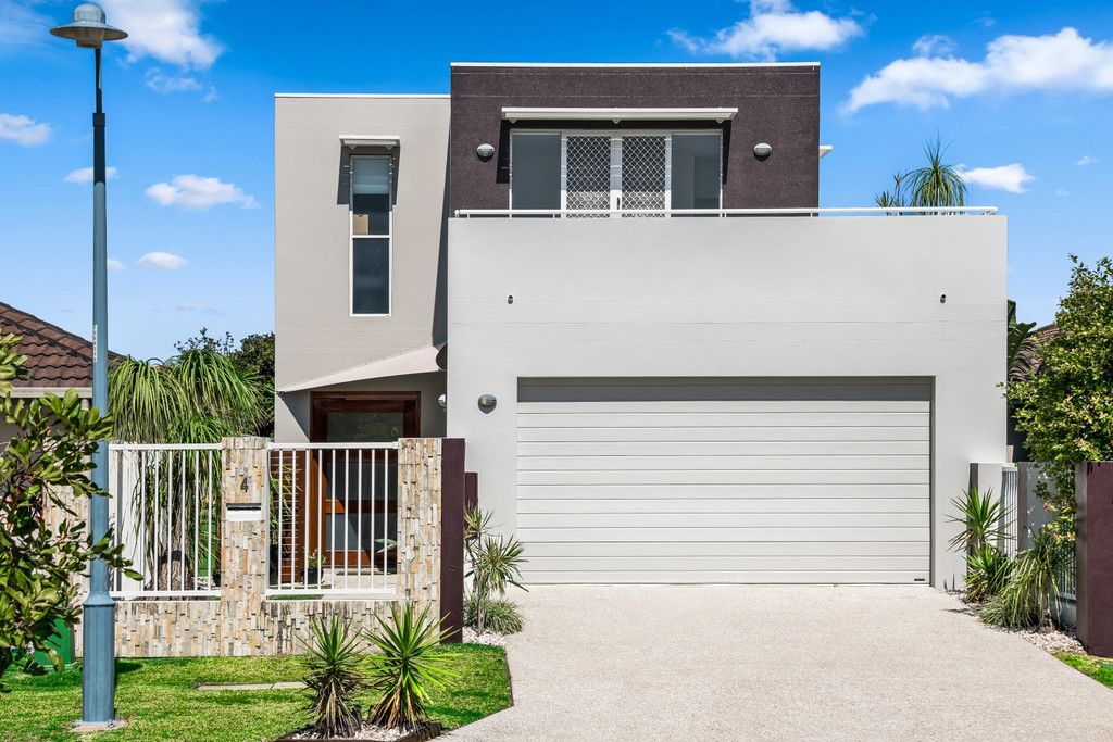 4 Martinique Court, Kawana Island, QLD 4575