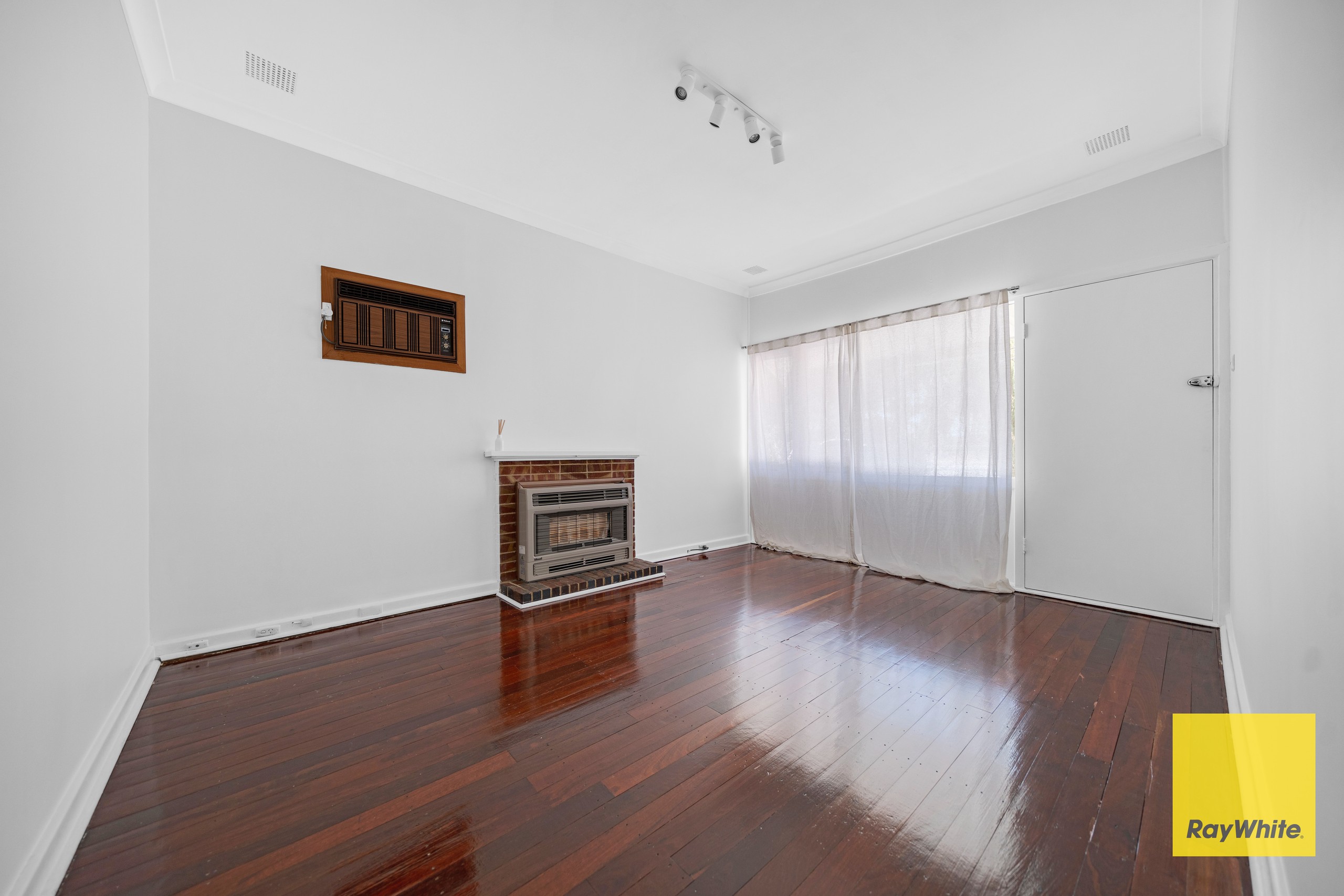 7 Hassett Street, Cloverdale, WA 6105