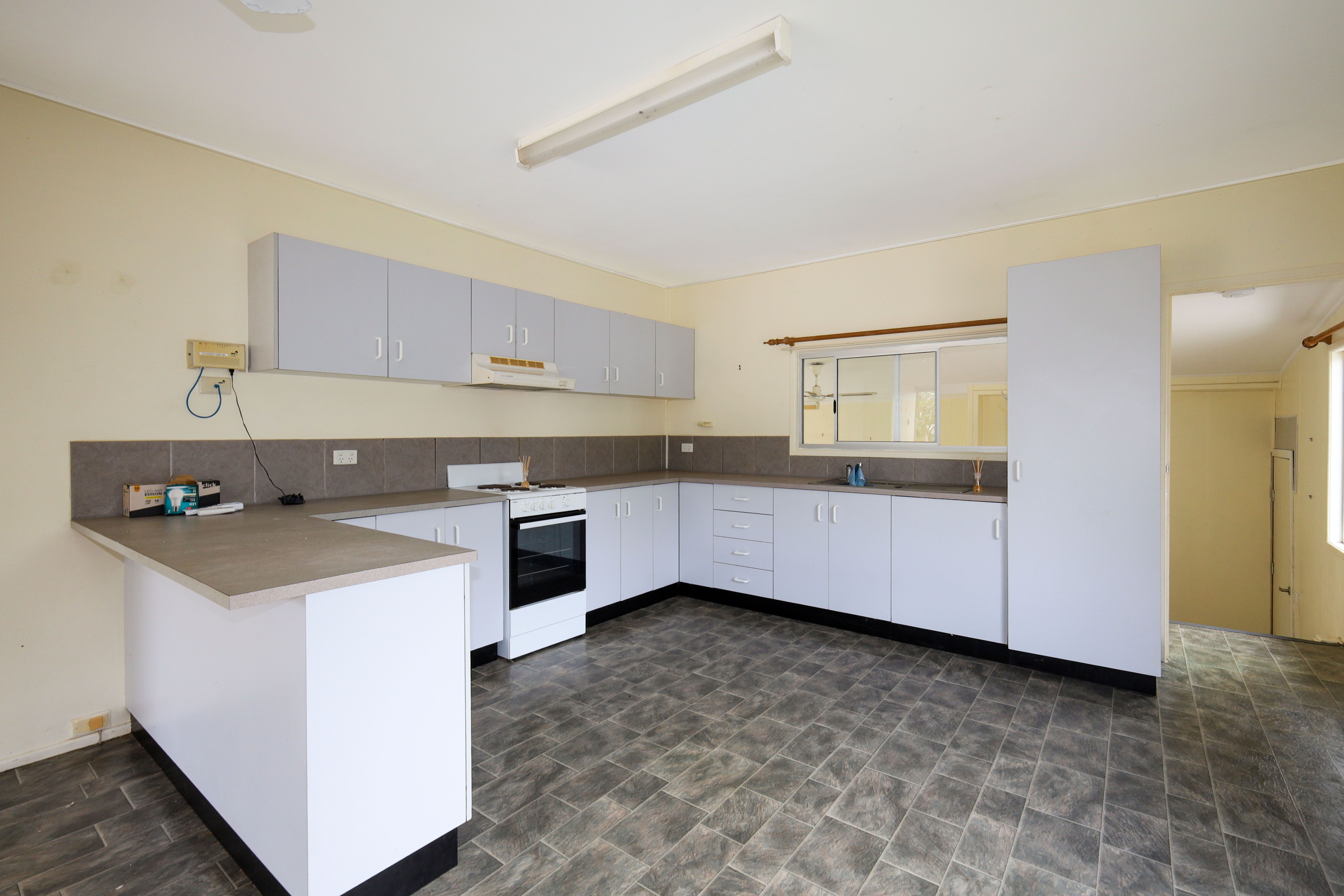 5 Molinas Street — photo 5 of 19