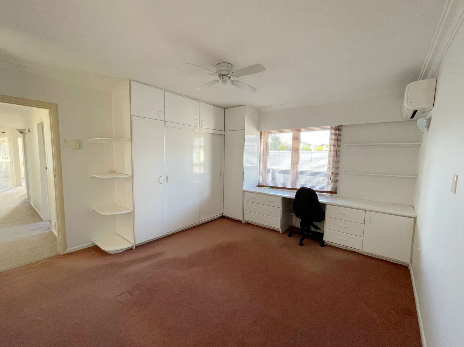 136 Hugh Green Drive photo 4