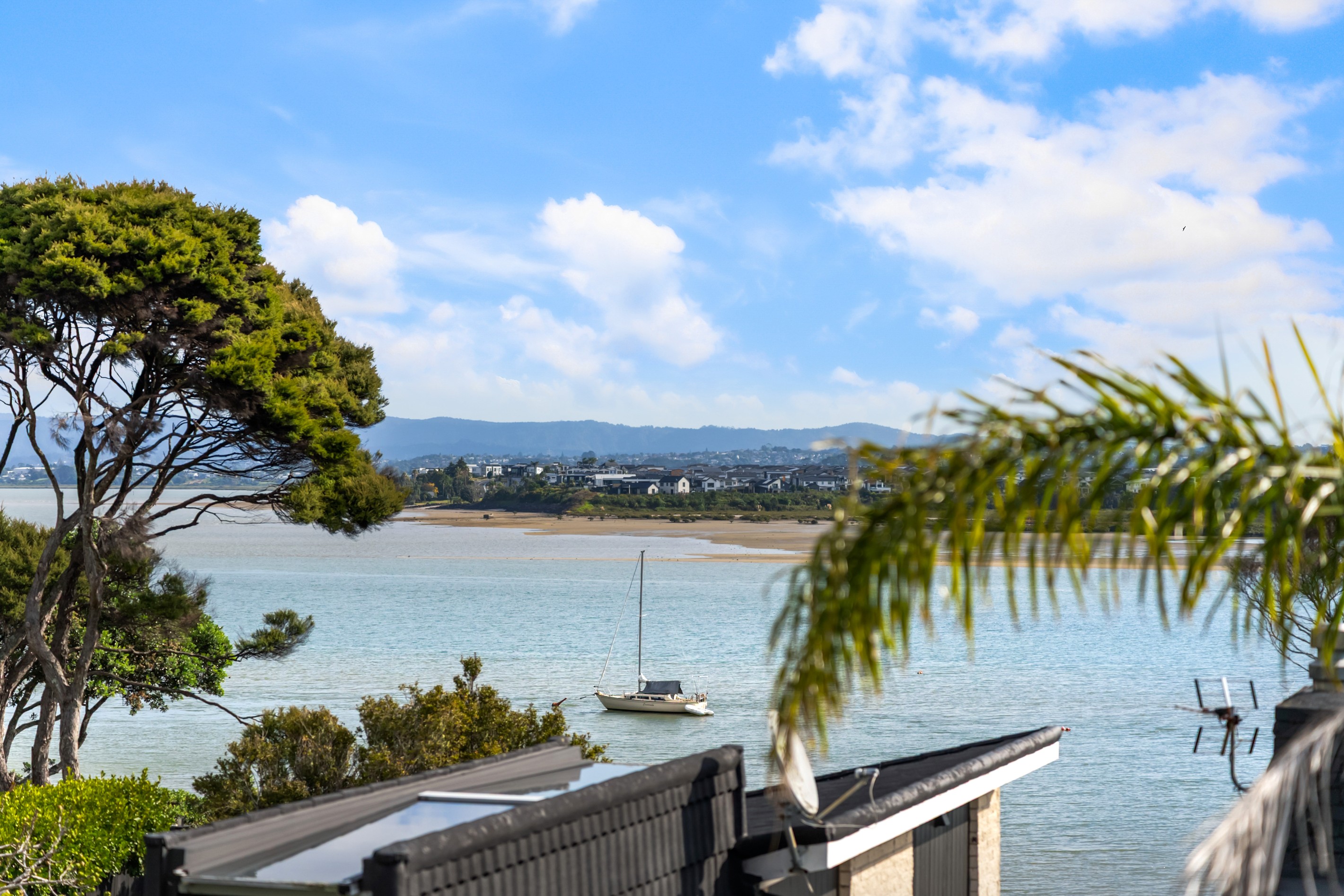 9 Amelia Place, Beach Haven, North Shore City