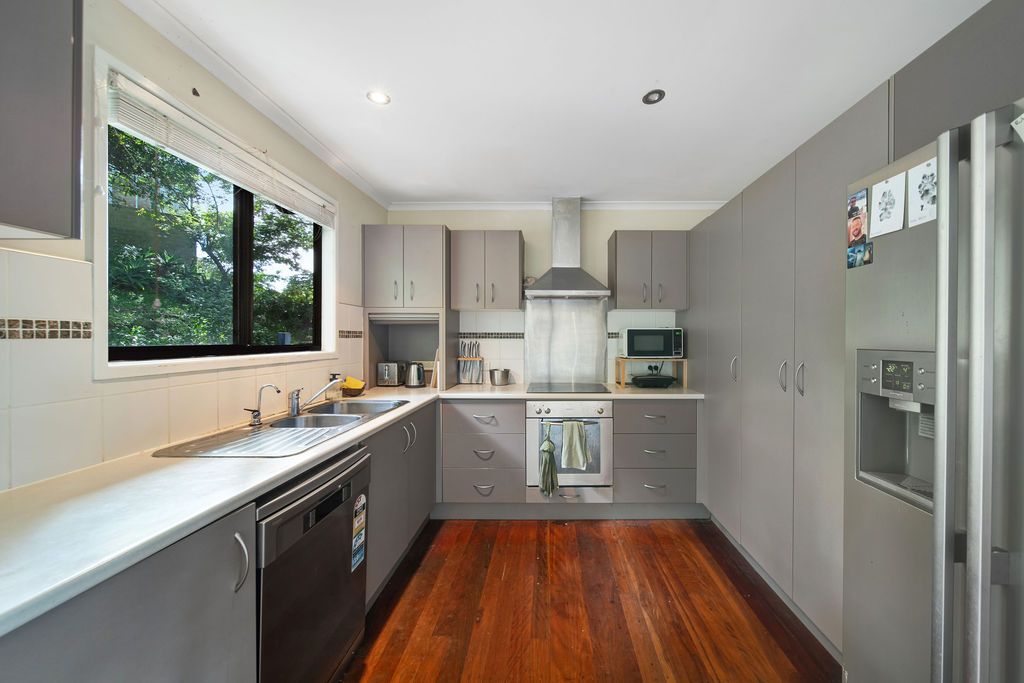 7 Thomas Crescent, Nambour, QLD 4560