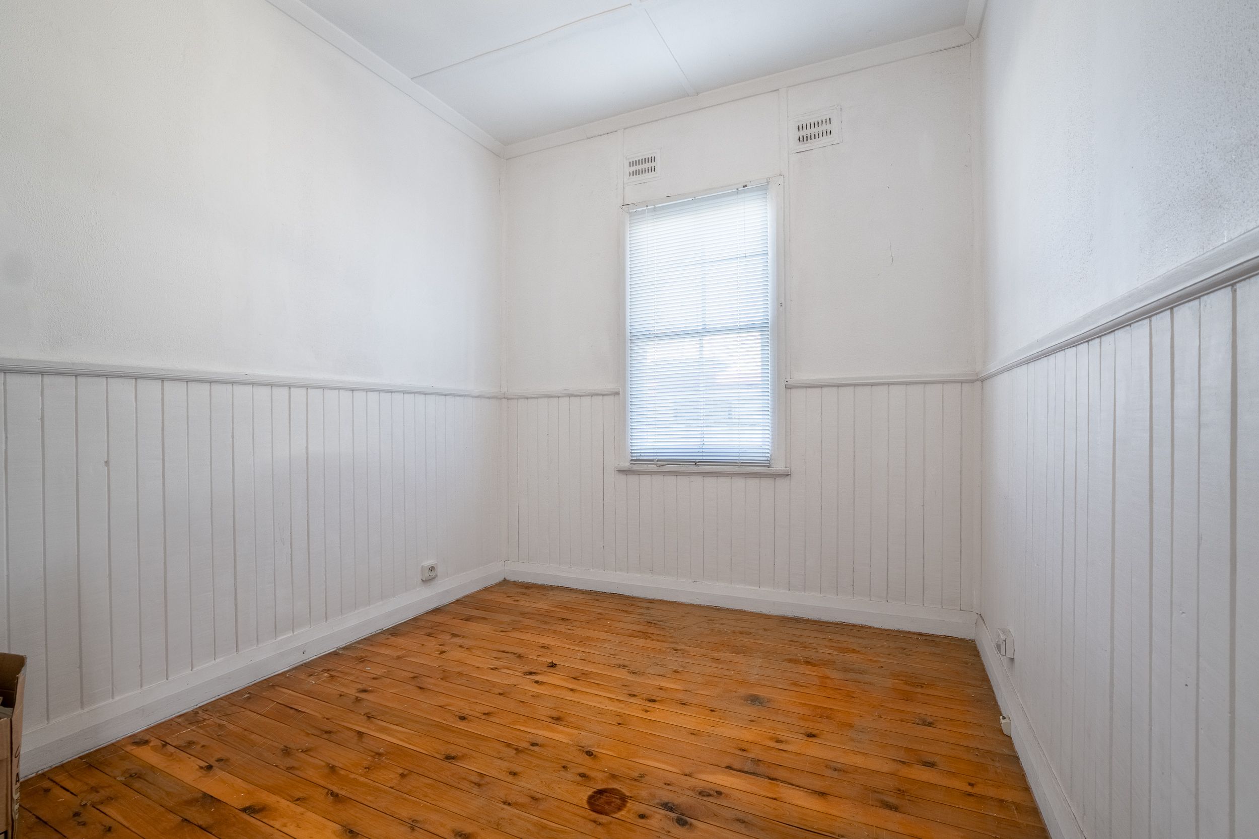 130 Myall Street — photo 10 of 18
