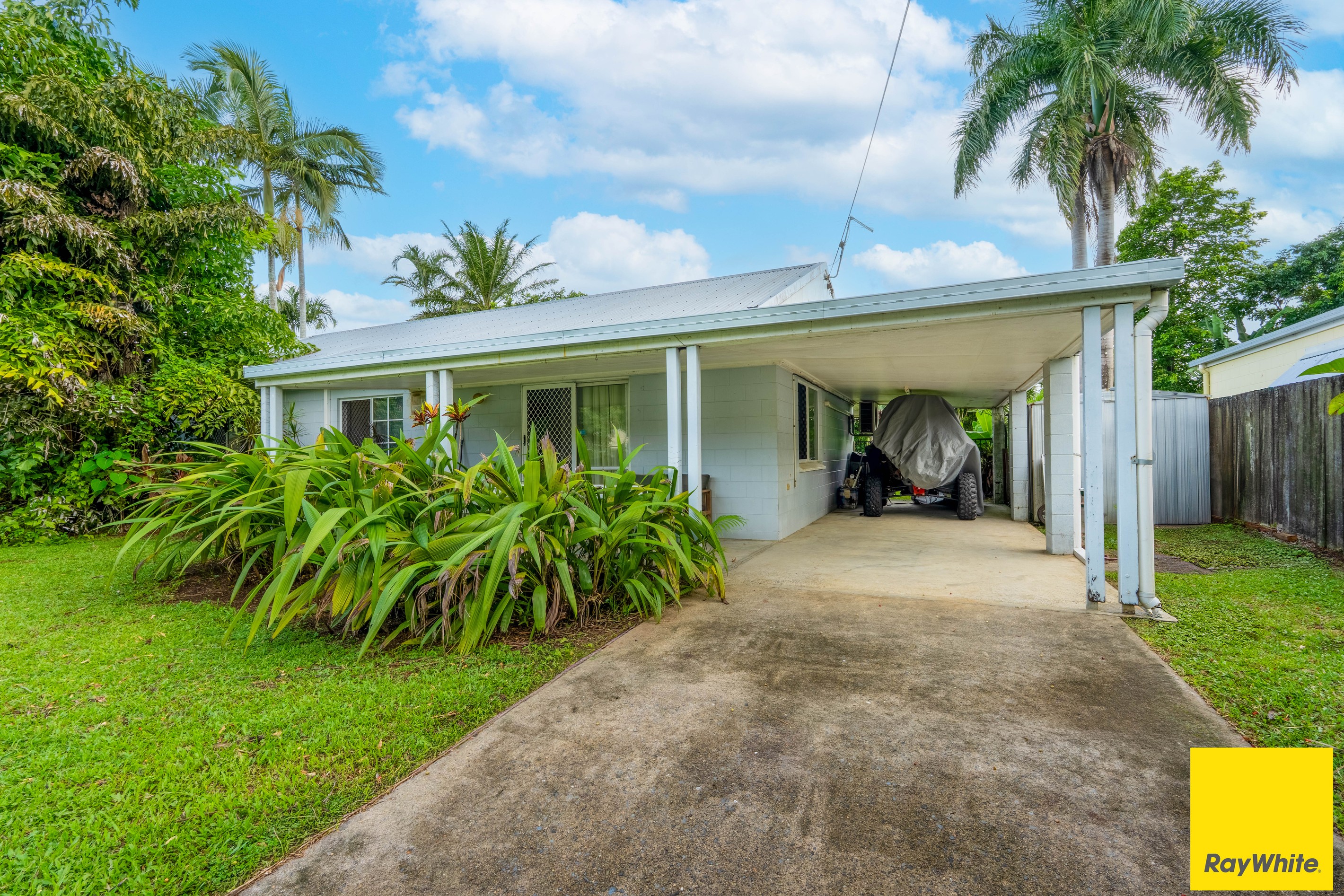 15 Caribbean Street, Holloways Beach, QLD 4878
