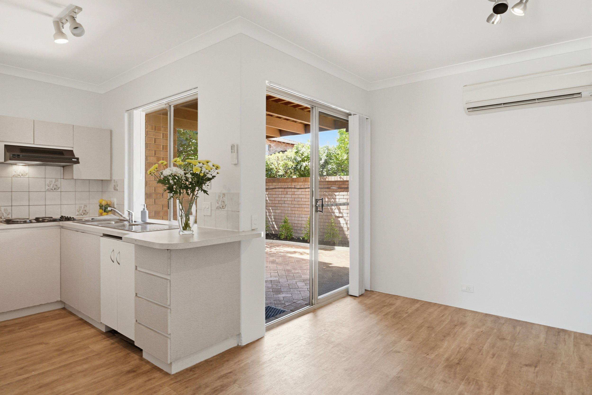 49/7 Harman Road, Sorrento, WA 6020