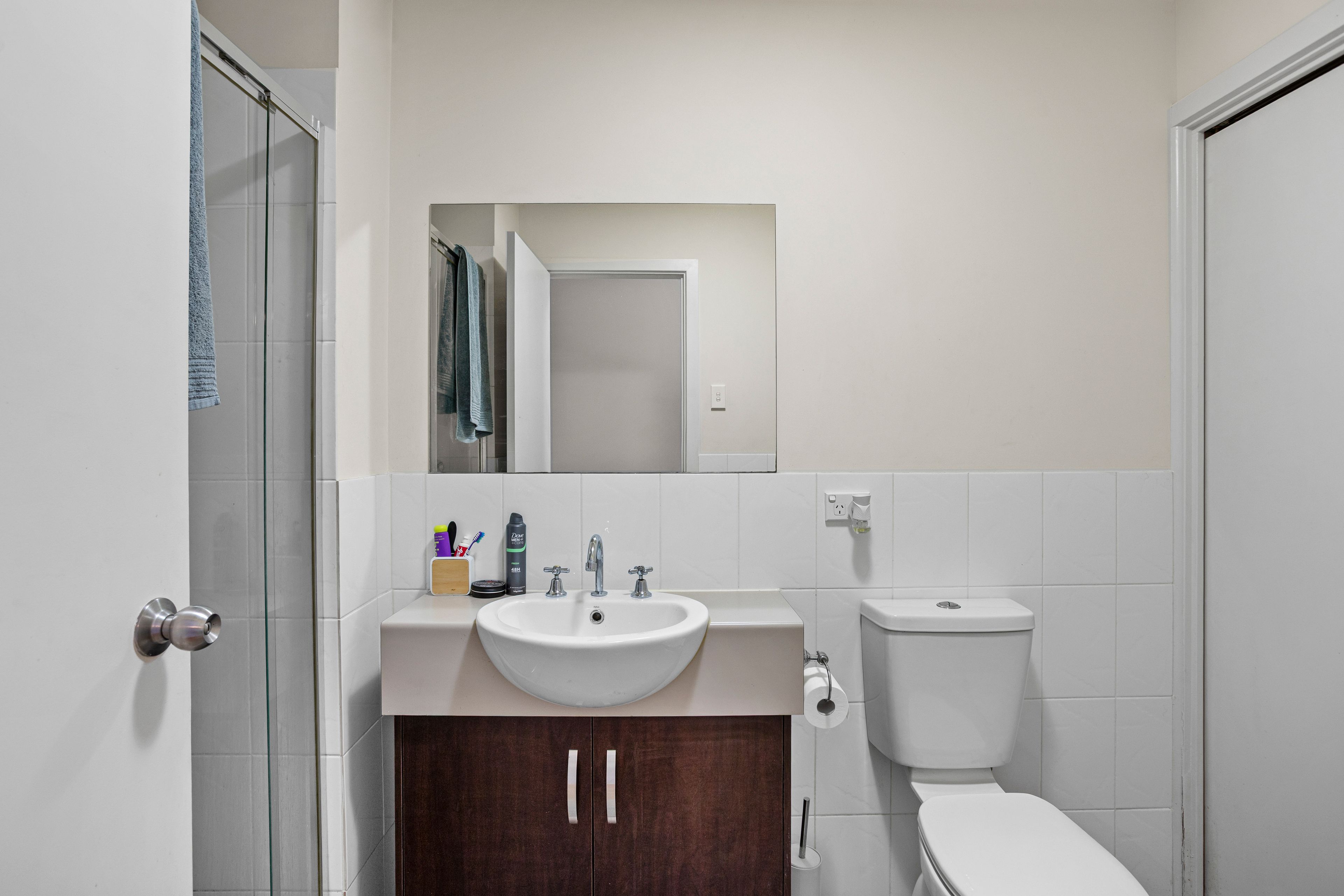 26 Douglas Street — photo 10 of 14