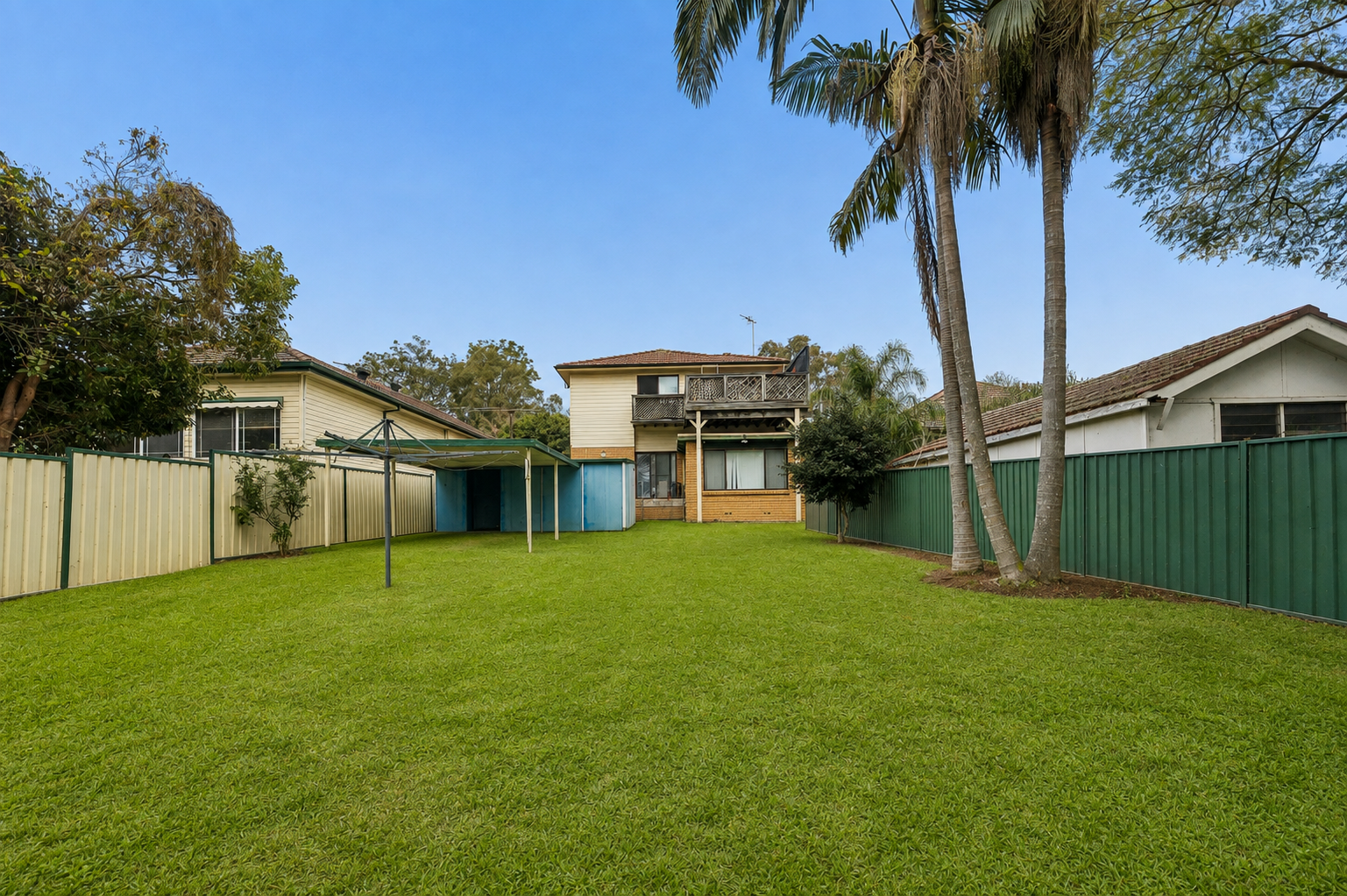 18 Lillian Road — photo 14 of 16