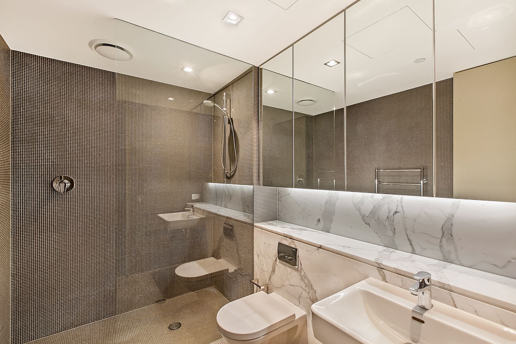 6C/171 Gloucester Street — photo 9 of 13