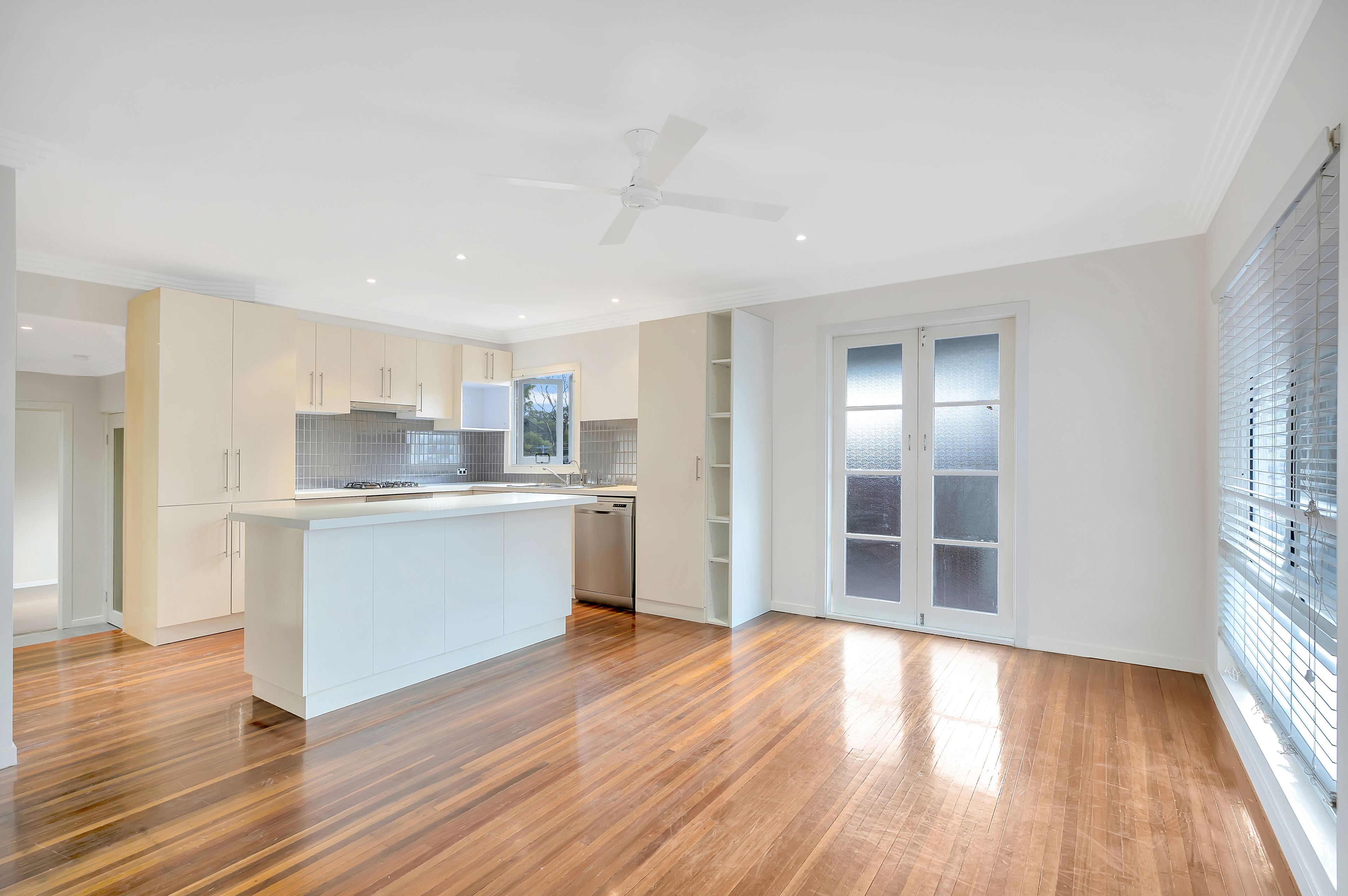 46 Shirley Street, Southport, QLD 4215