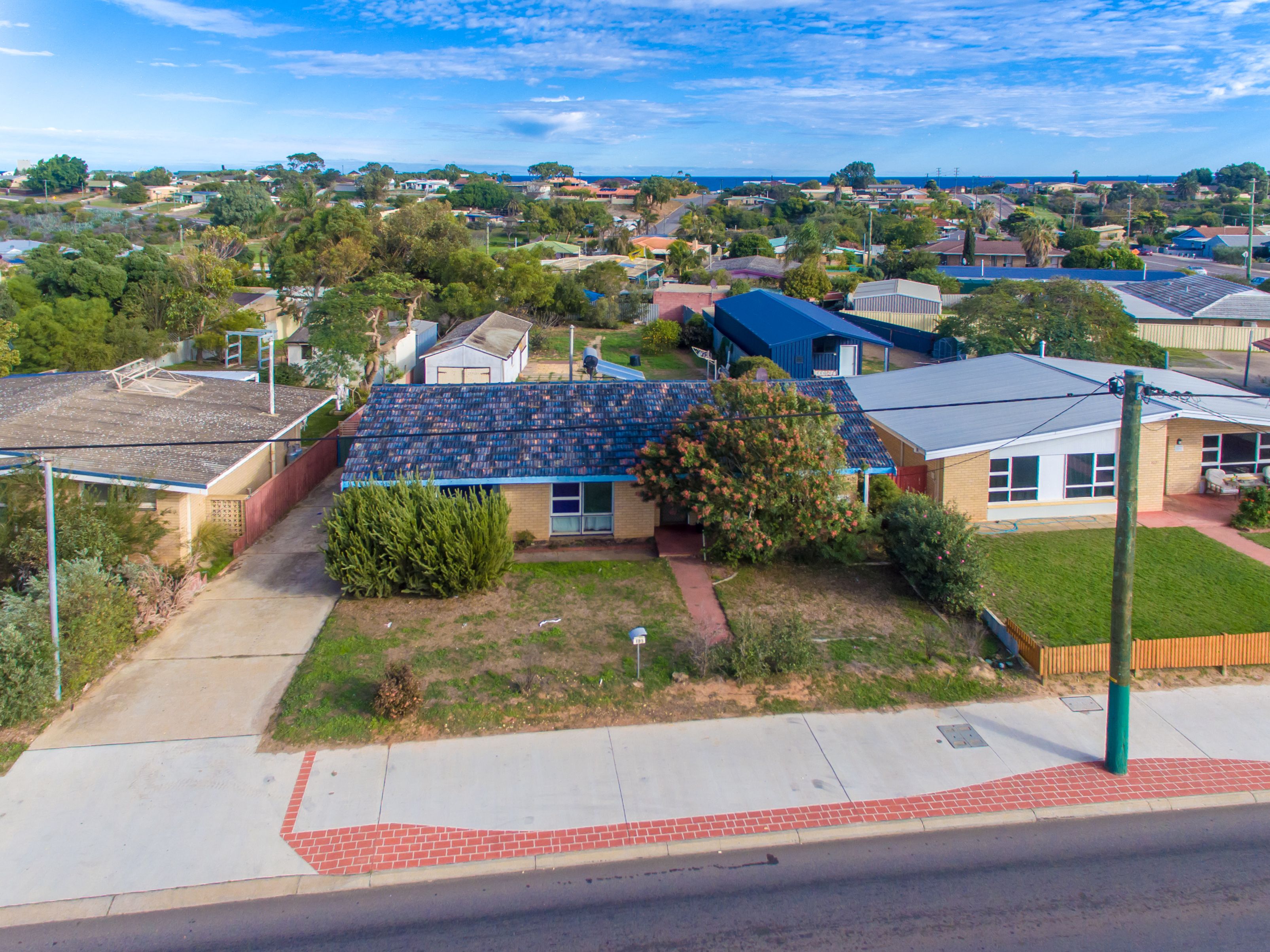 125 North West Coastal Highway, Wonthella, WA 6530