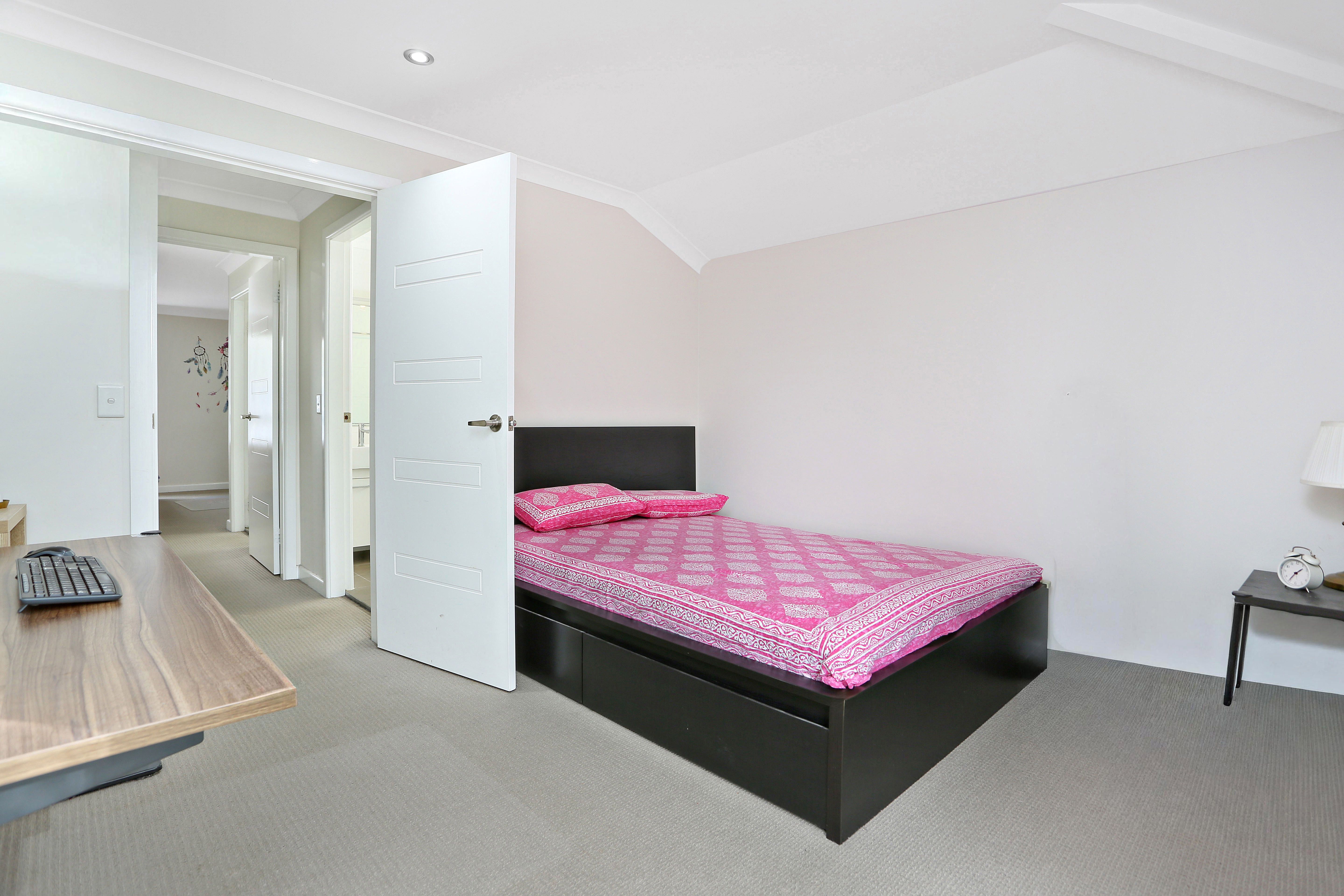 2/54B Binalong Road — photo 9 of 12