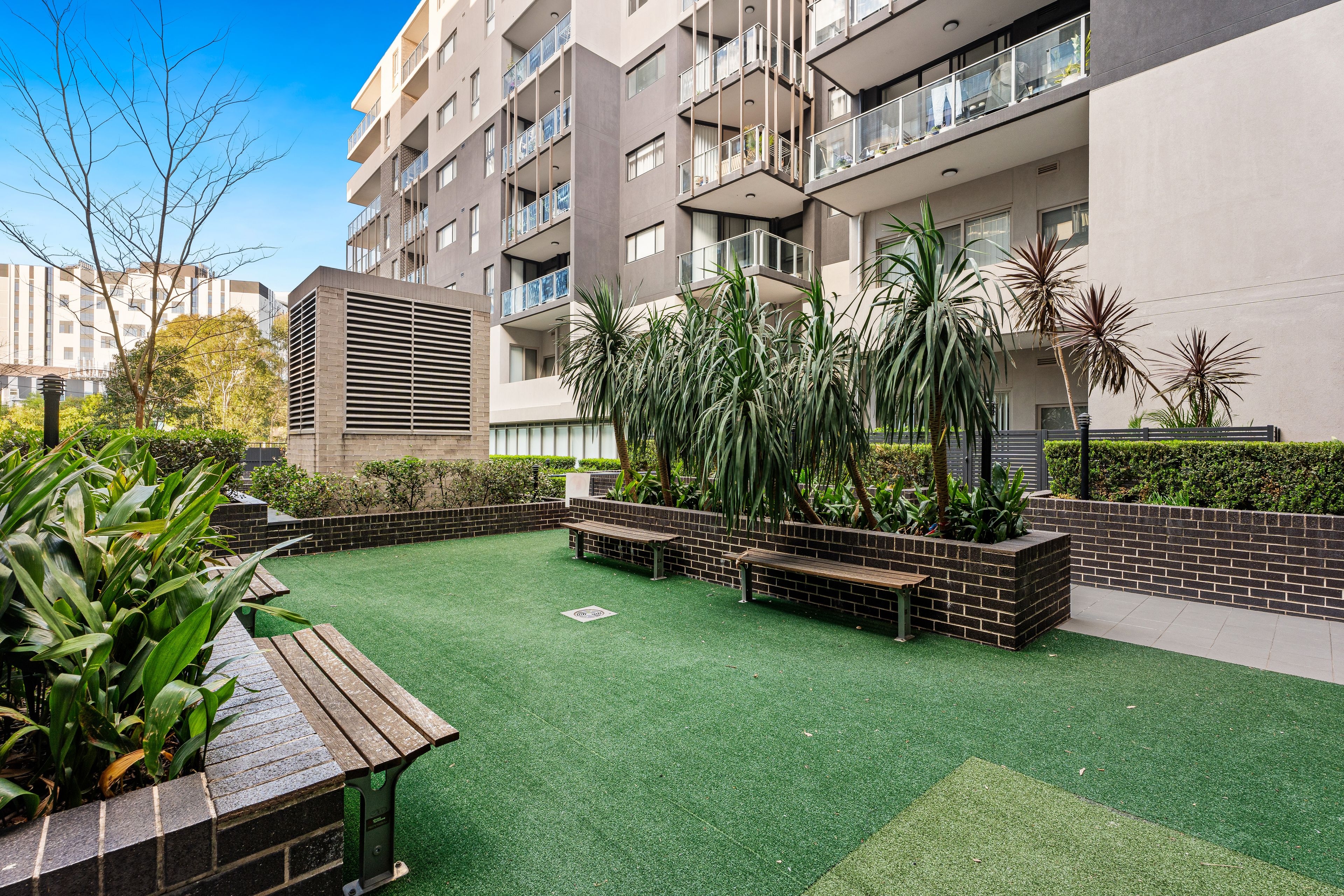B204/48 Derby Street — photo 12 of 18