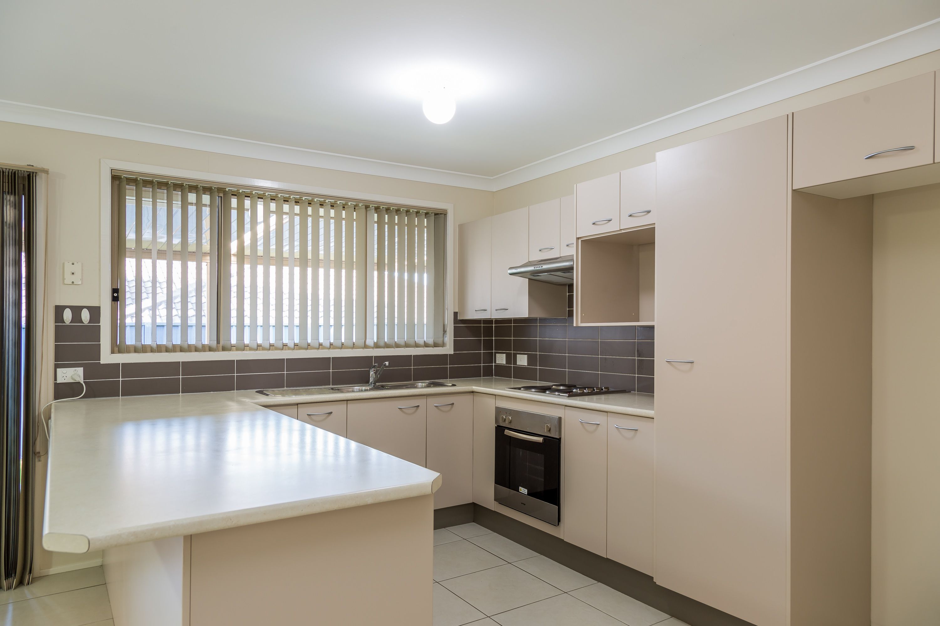 10 Christiana Close, West Nowra, NSW 2541