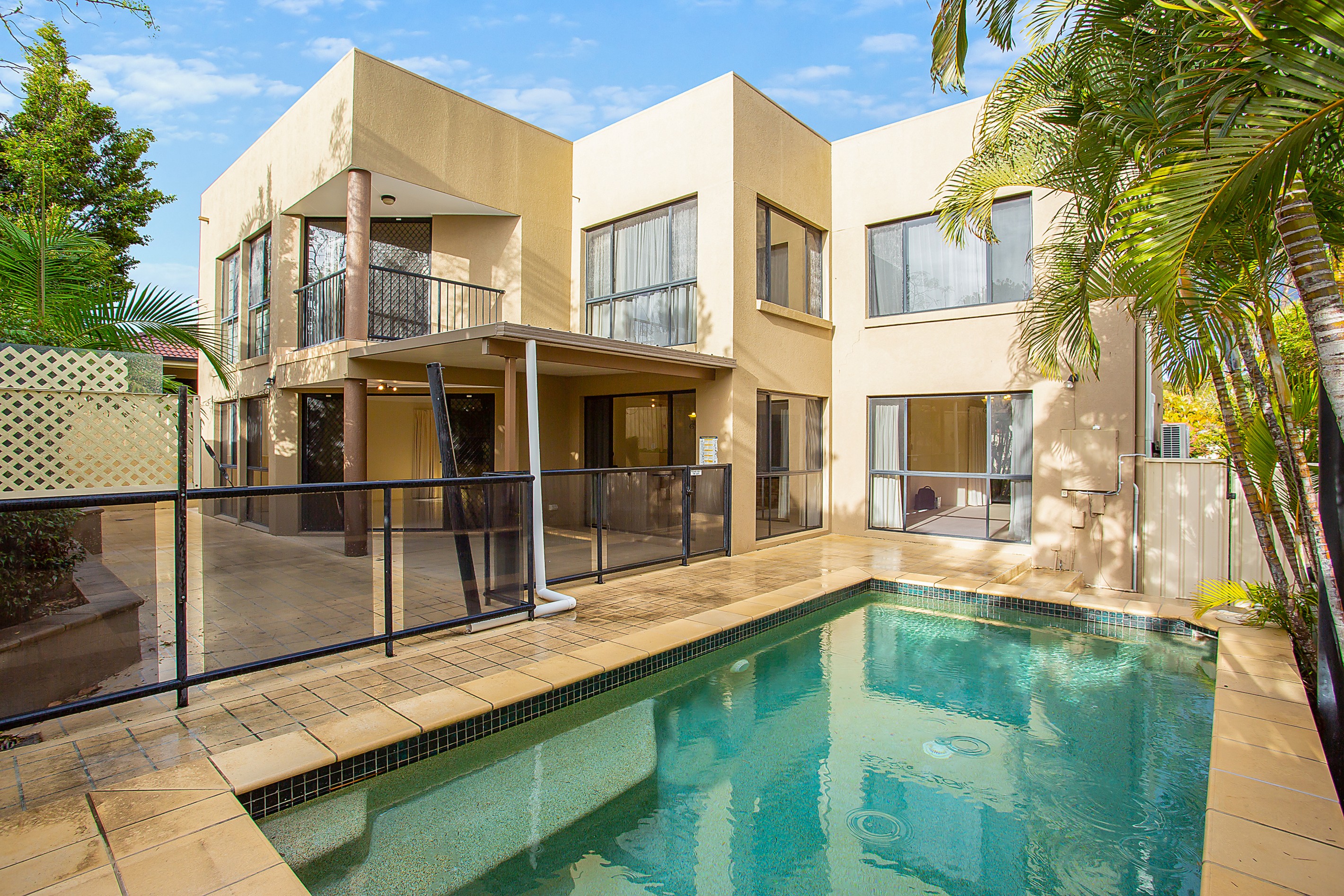 24 Ingles Circuit, Arundel, QLD 4214