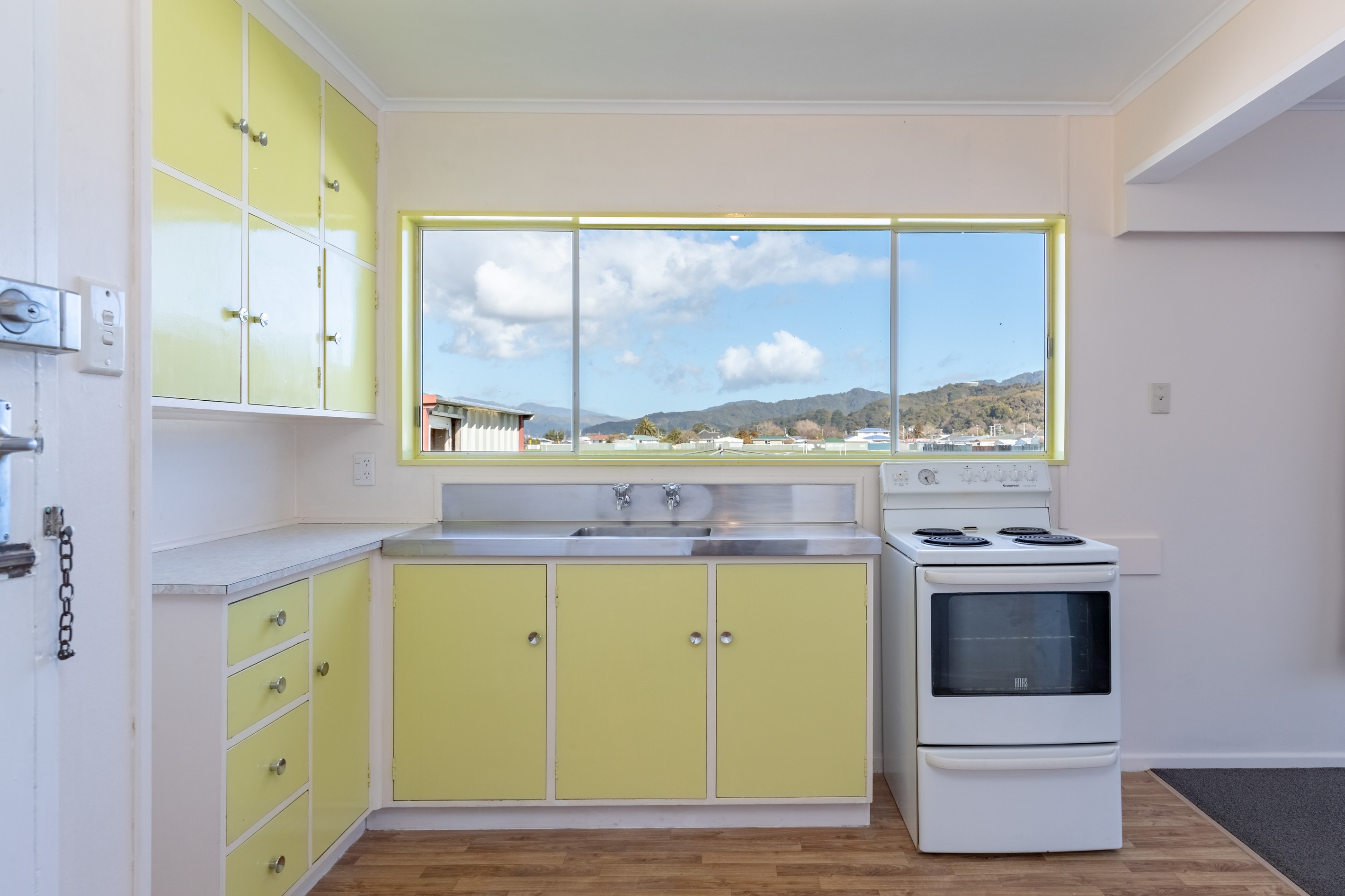 12B Matthews Road, Wainuiomata, Lower Hutt City