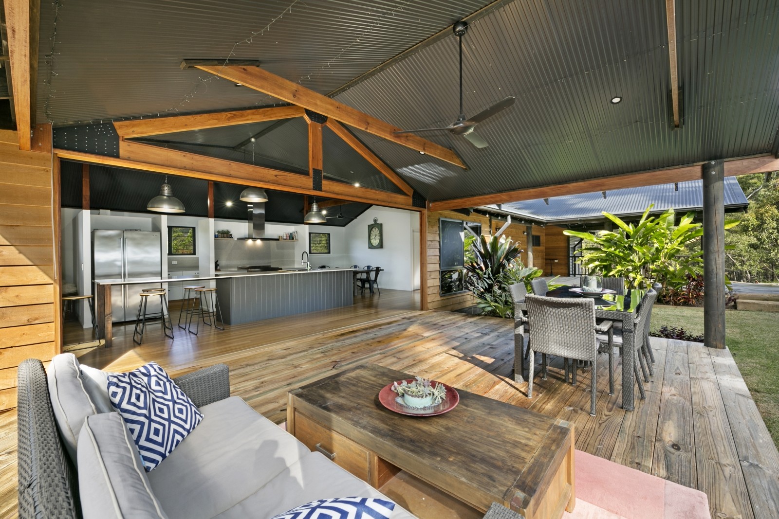 8 Tahlia Court, Bonogin, QLD 4213