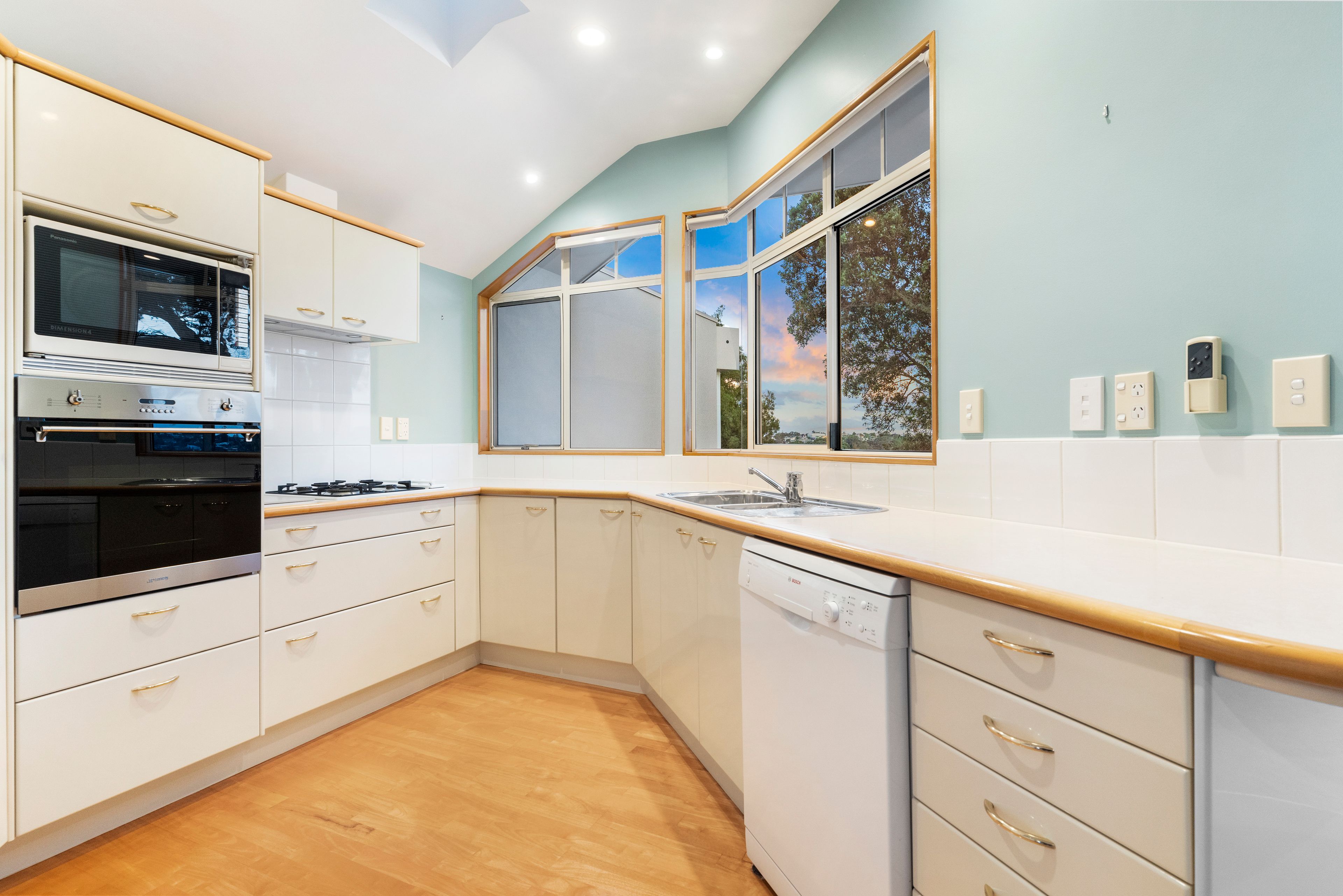 3/17A Fenwick Avenue, Milford, North Shore City 0620 Sold House Ray