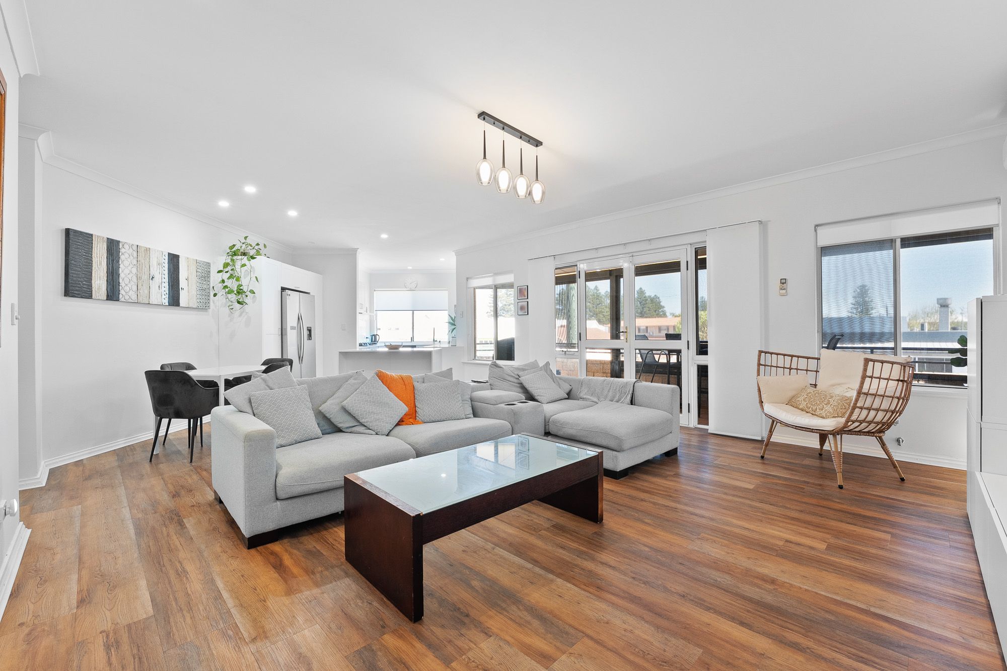 8/224 Safety Bay Road — photo 4 of 27