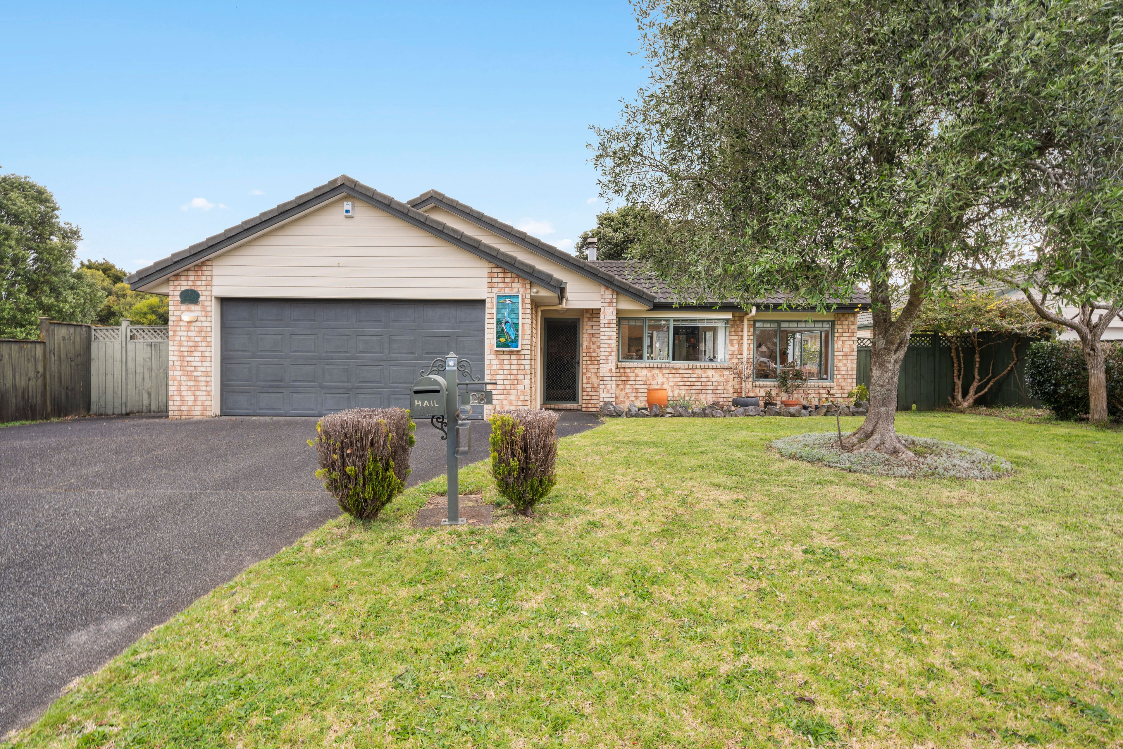 28 Sandwick Drive, Weymouth, Manukau City
