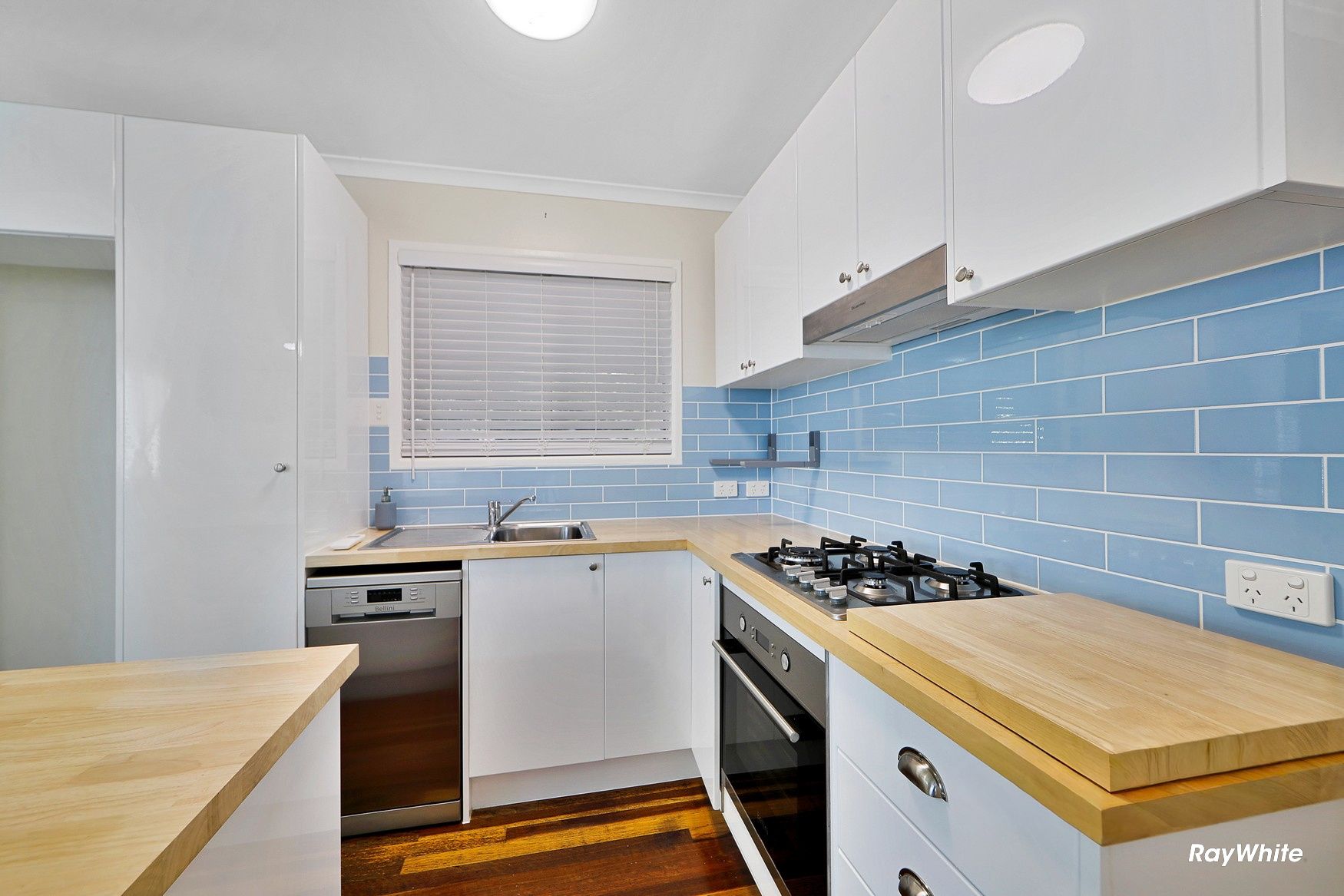 14 Aldridge Street (Upstairs) — photo from Ray White Rural Bundaberg