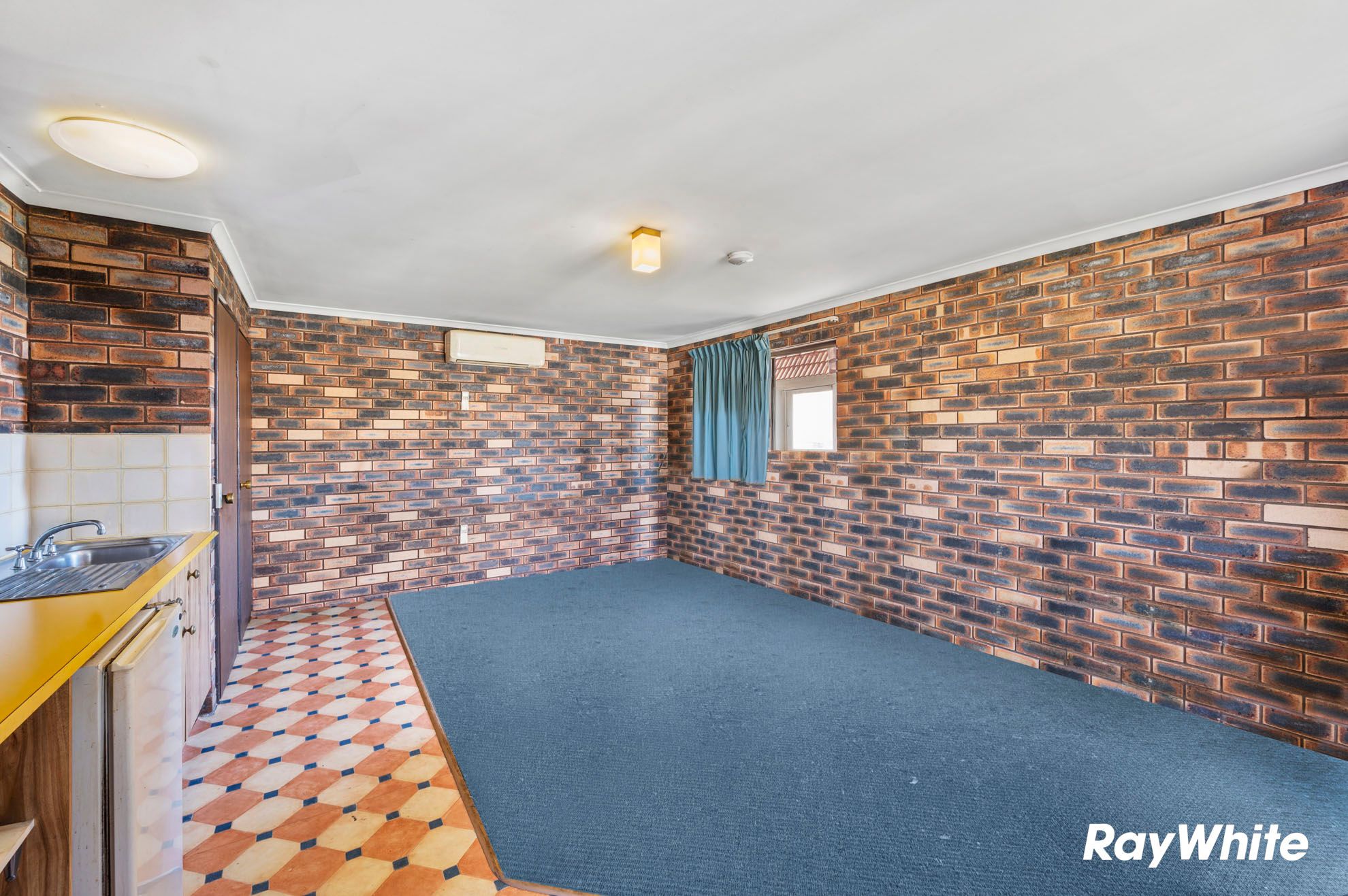 12-15/54 Beach Road — photo 10 of 26