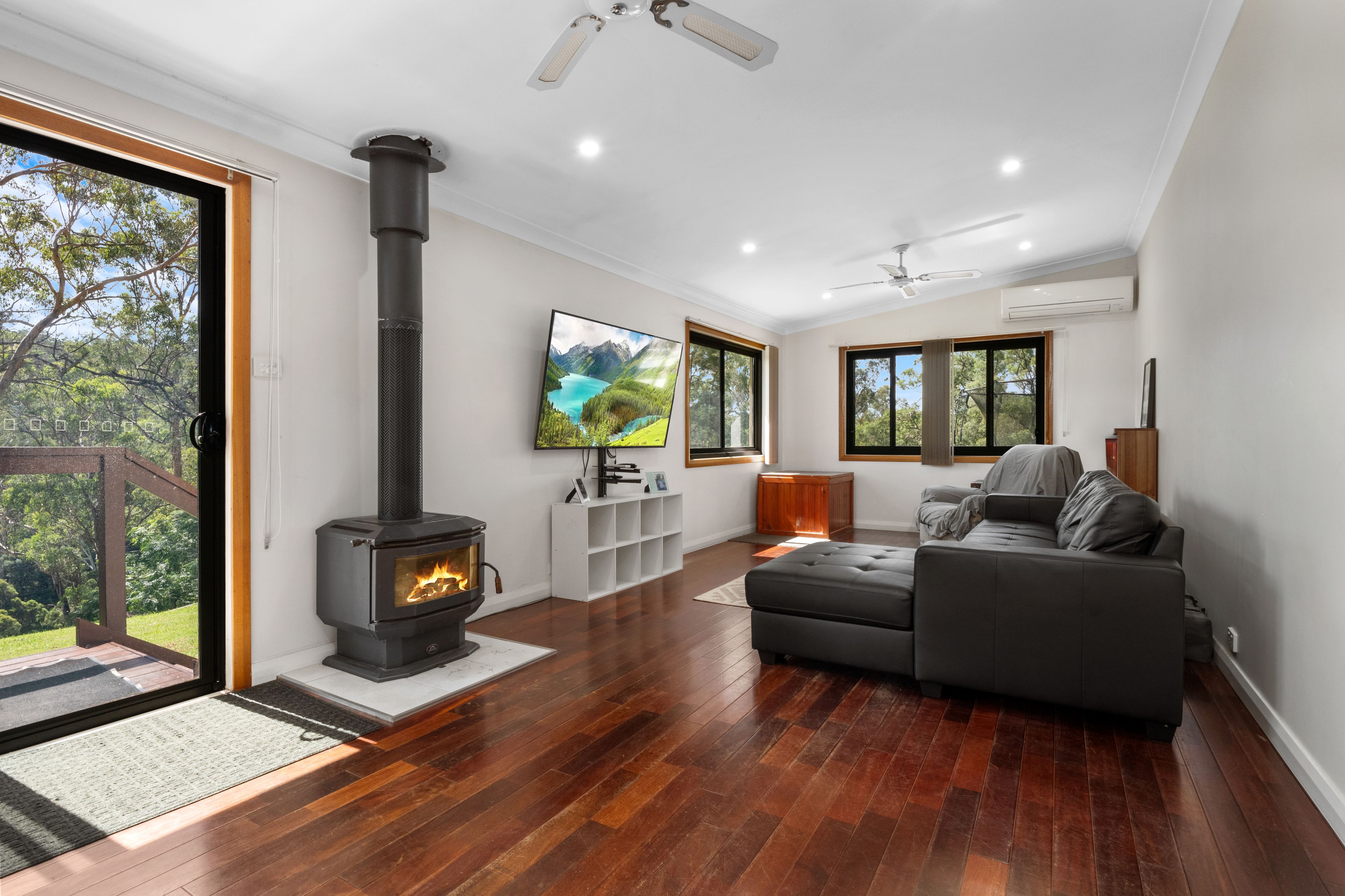 895B East Kurrajong Road — photo 5 of 30