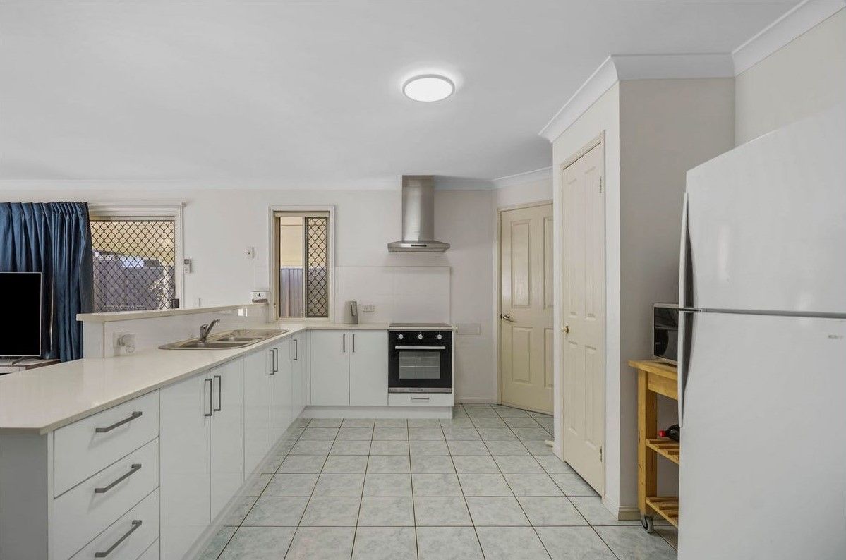 69 St James Street — photo 4 of 14