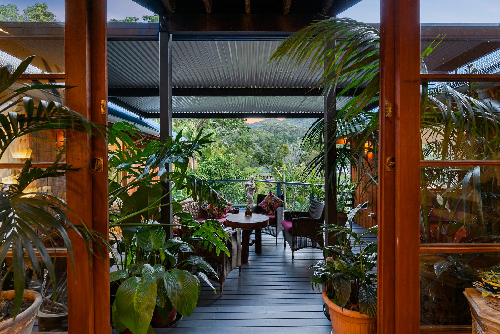 10 Des Quinlan Crescent, Tallebudgera Valley, QLD 4228