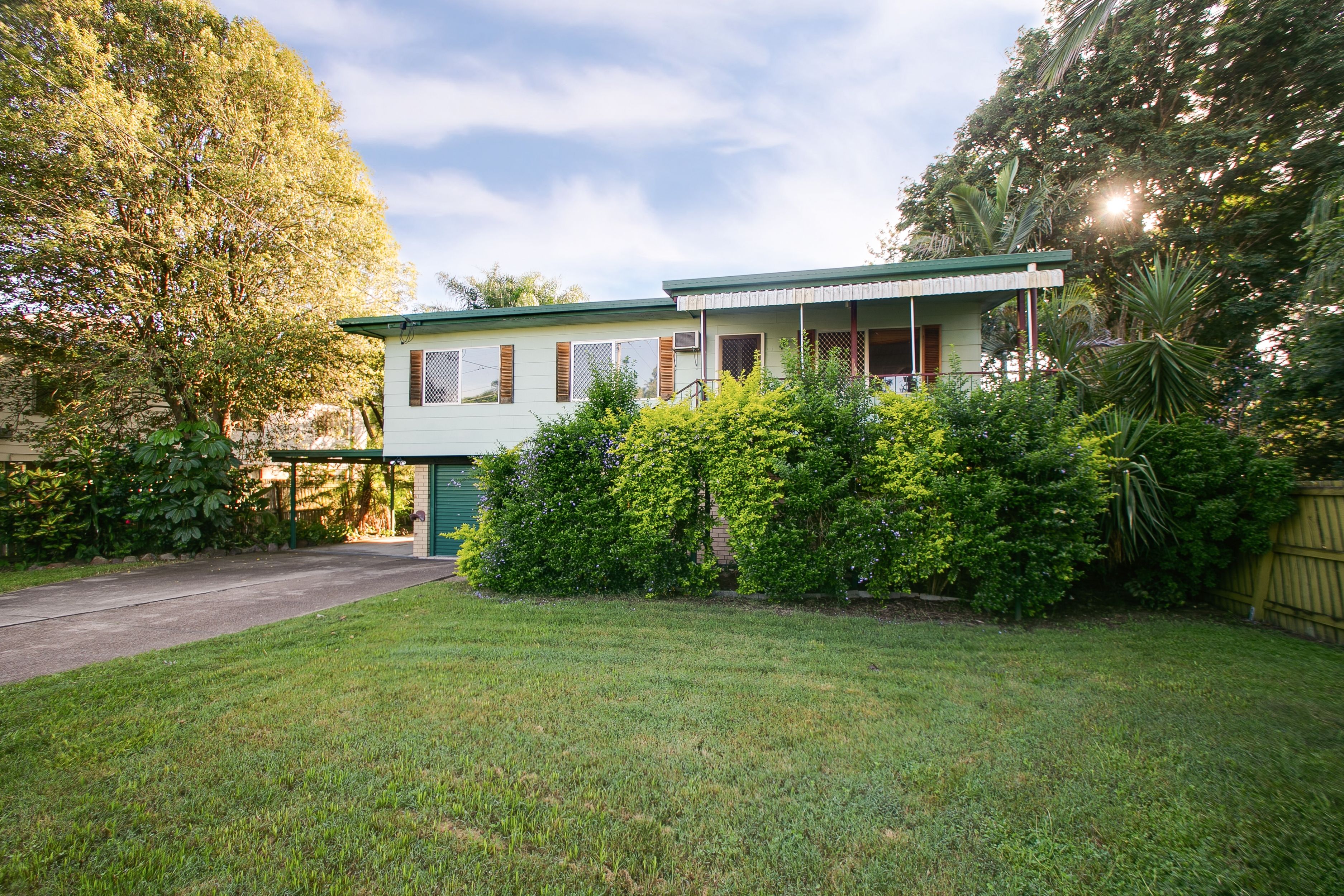 15 Prunda Parade, Raceview, QLD 4305