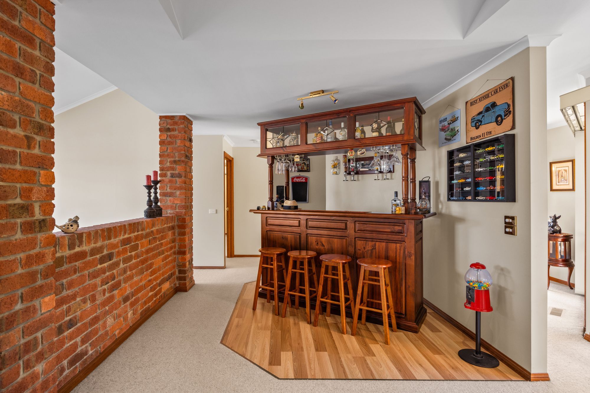 6 Hepburn Court — photo 5 of 21