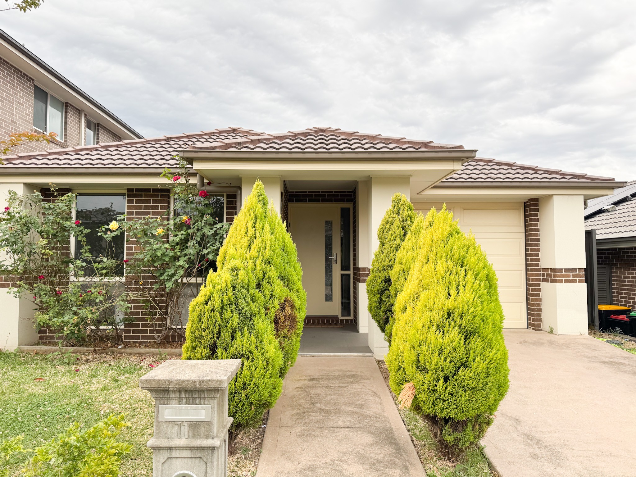 11 Marine Way, JORDAN SPRINGS, NSW 2747
