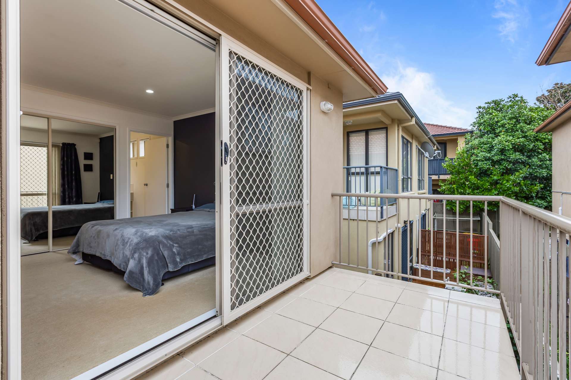 91 Nautilus Drive photo 9