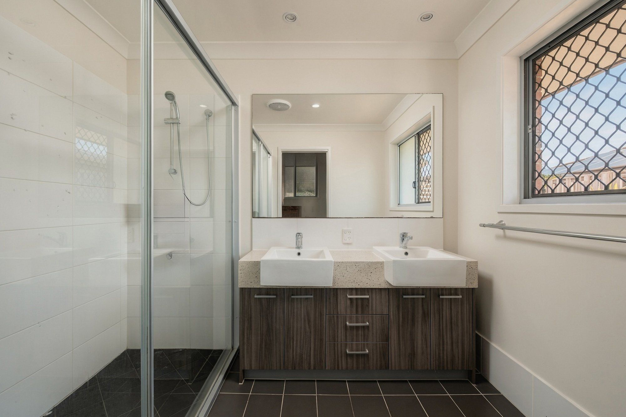 30 Fodora Place — photo 9 of 21