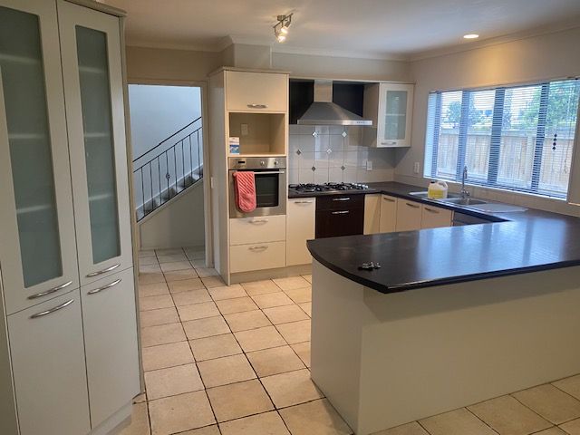 18 William Woods Court, Dannemora, Manukau City