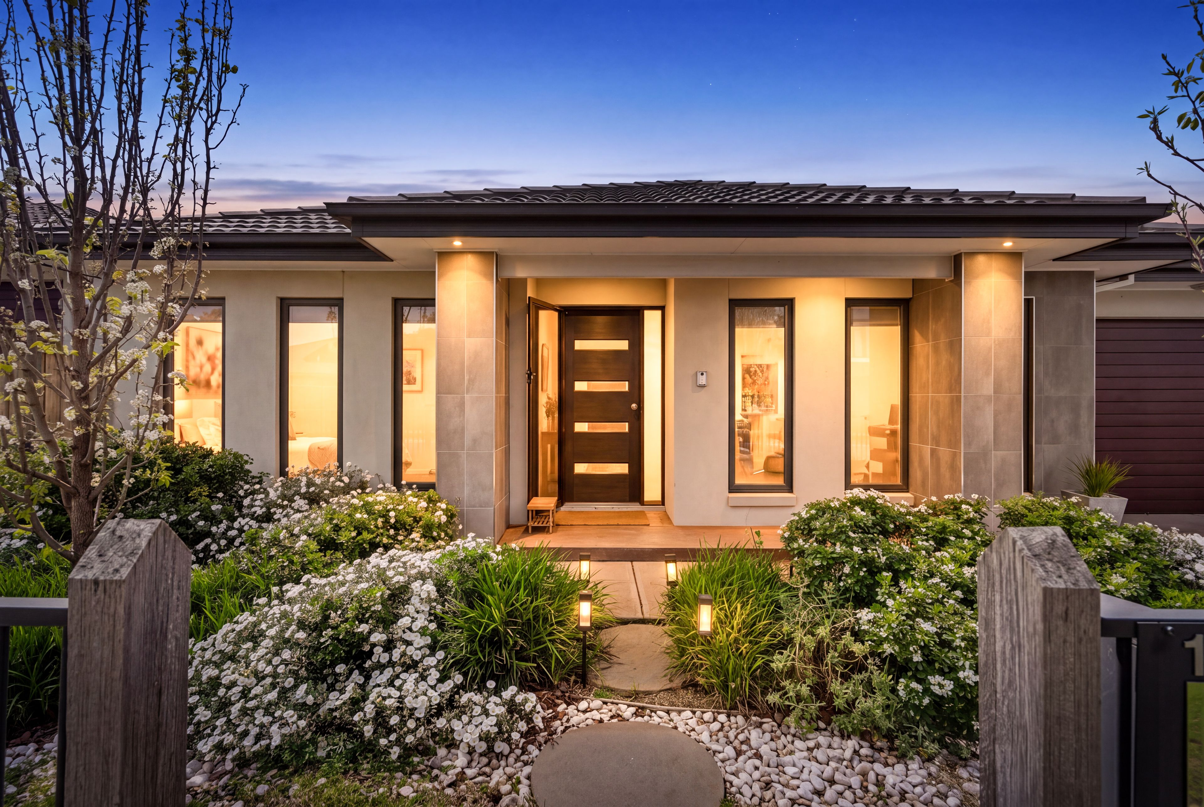 13 Meadowbank Grove — photo from Ray White Taylors Lakes