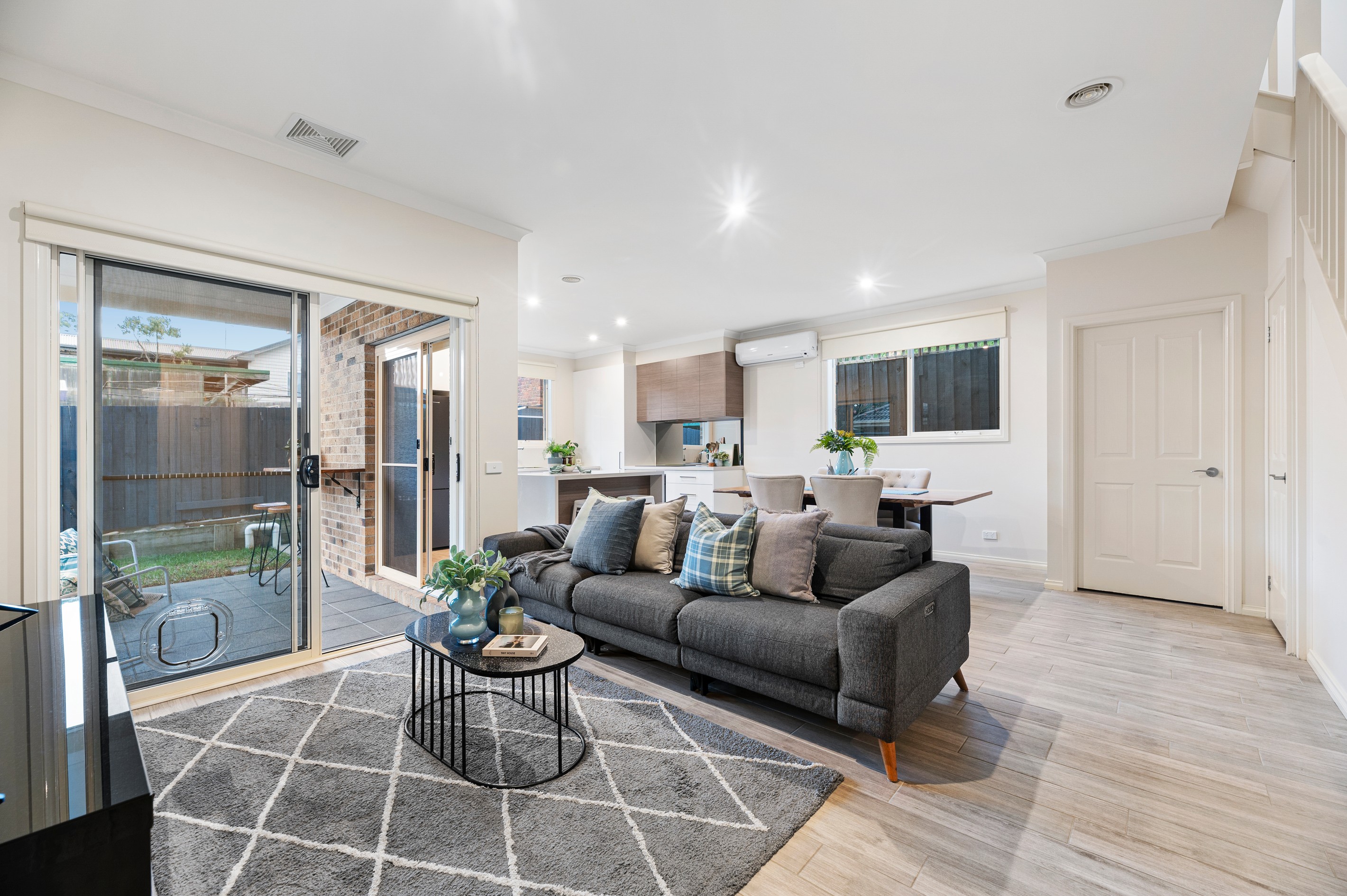 2 Clendon Road, Ferntree Gully, VIC 3156