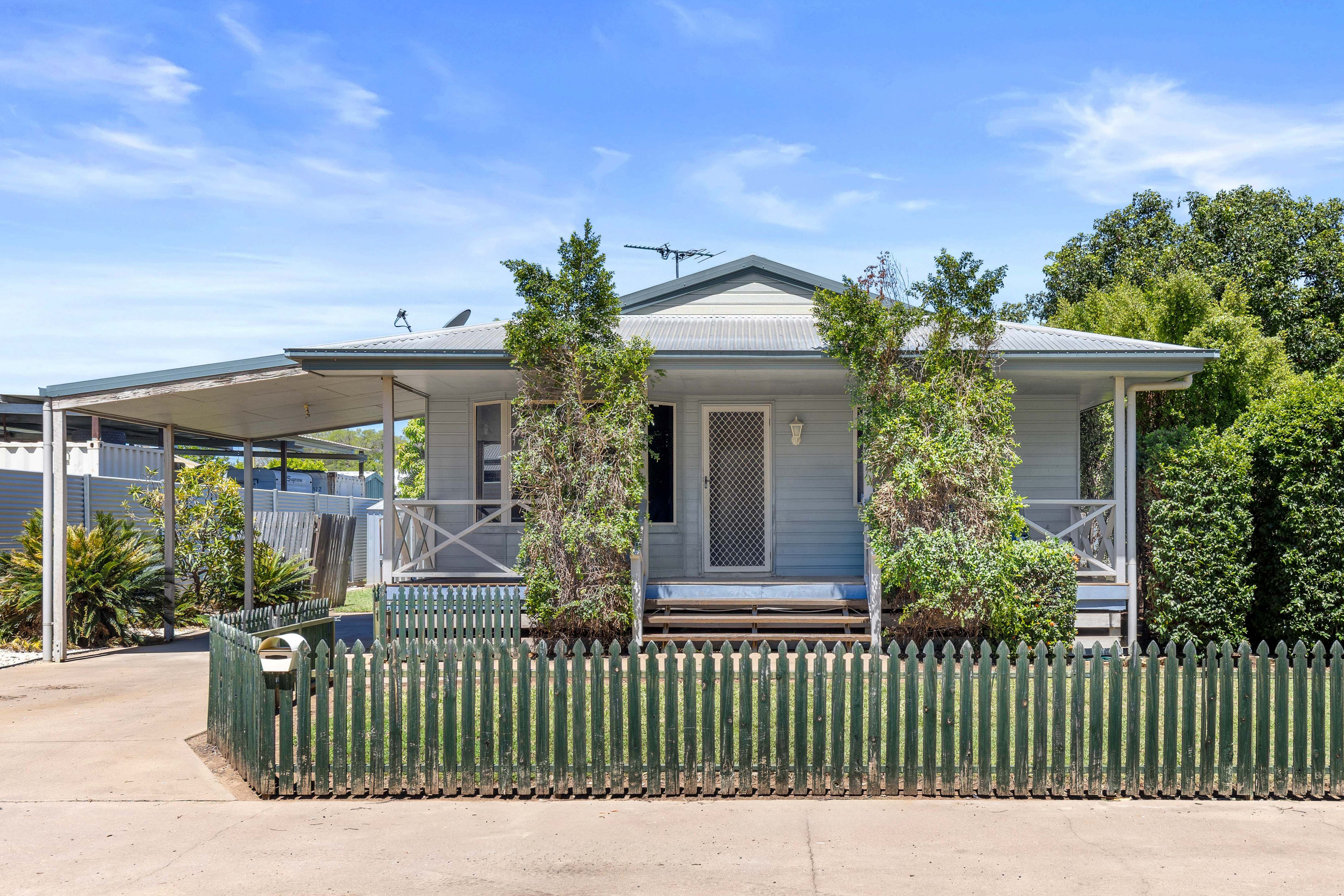 87 Roberts Street, Emerald QLD 4720
