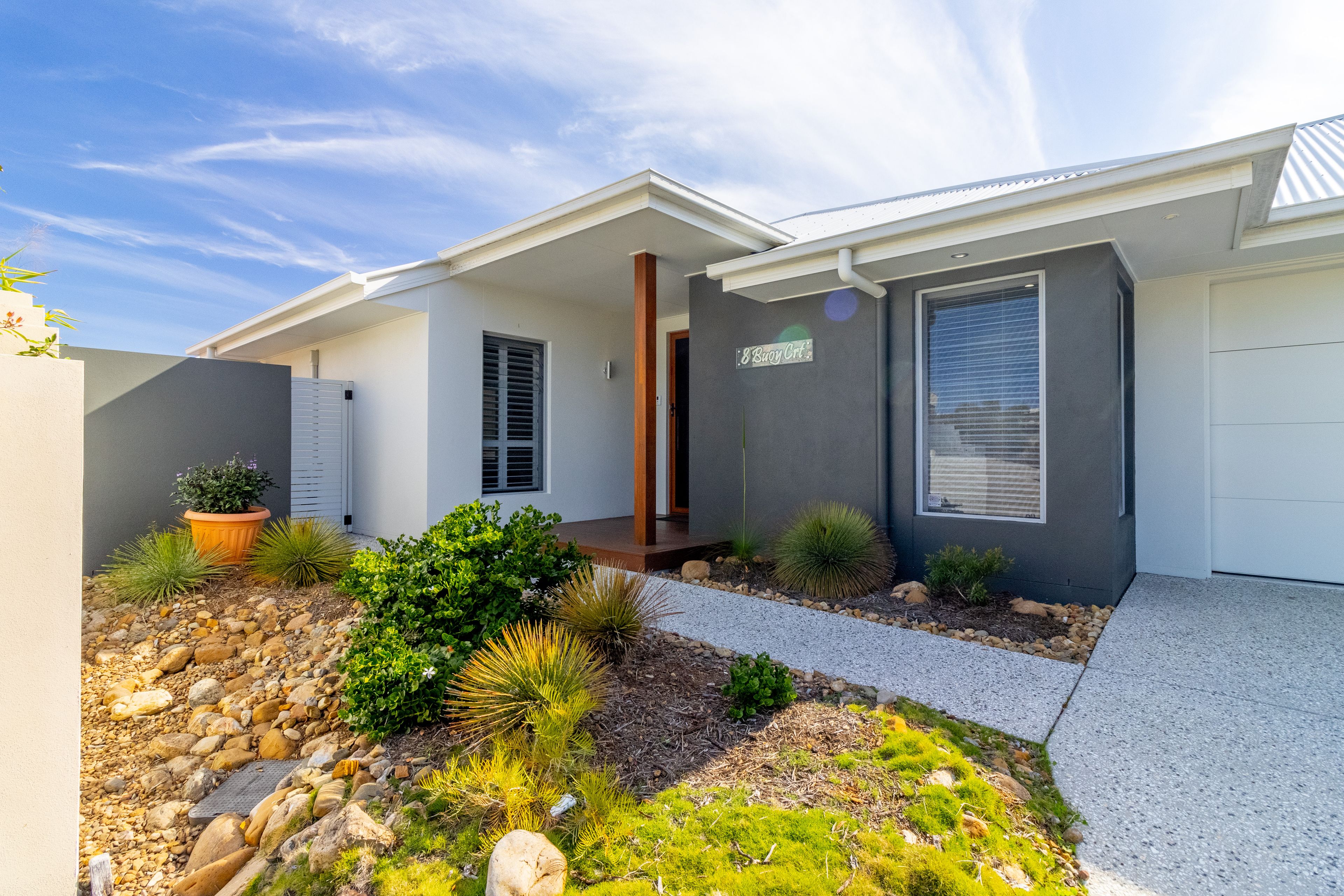 8 Buoy Court, Birtinya, QLD 4575