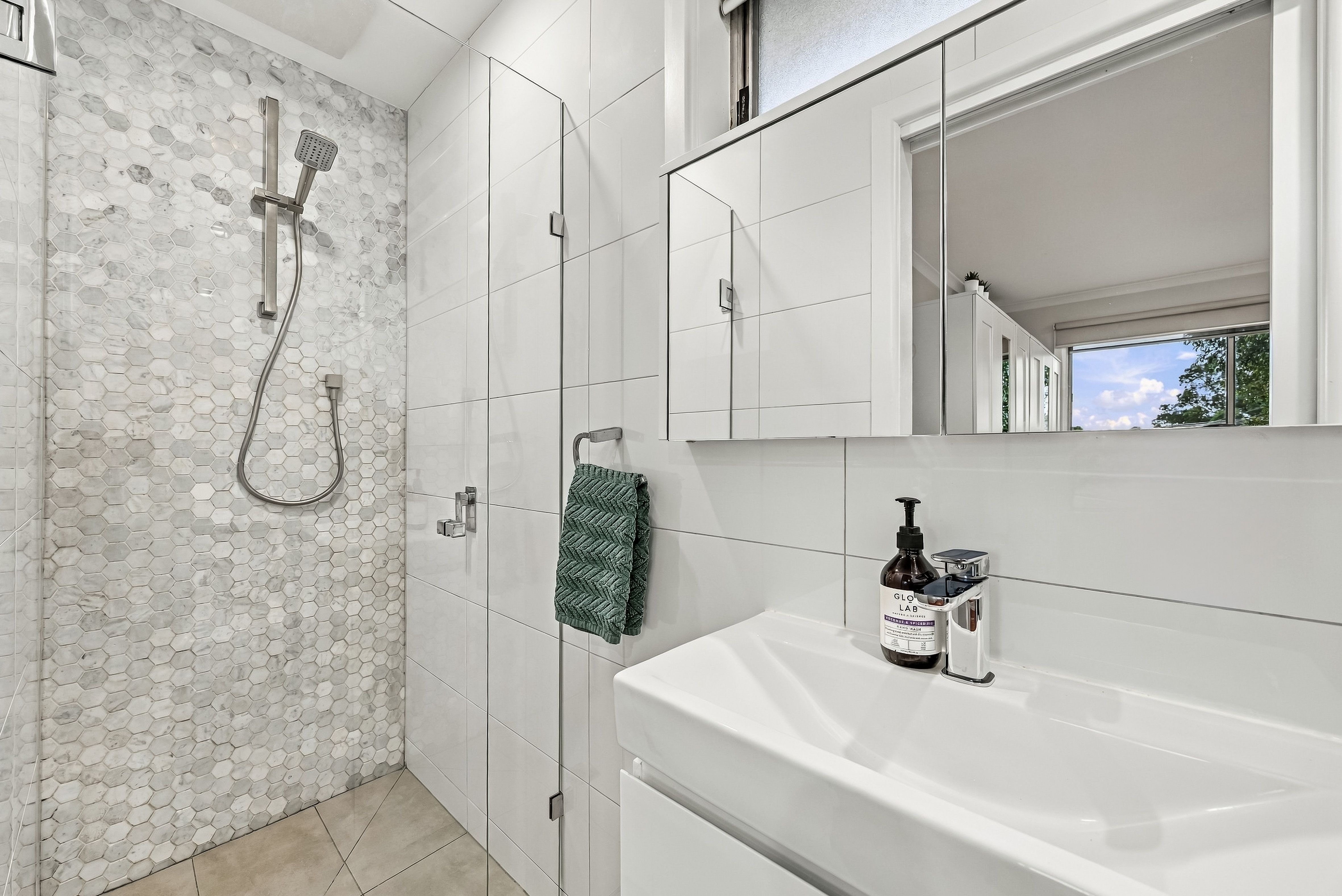 17 Duncan Avenue — photo 13 of 20