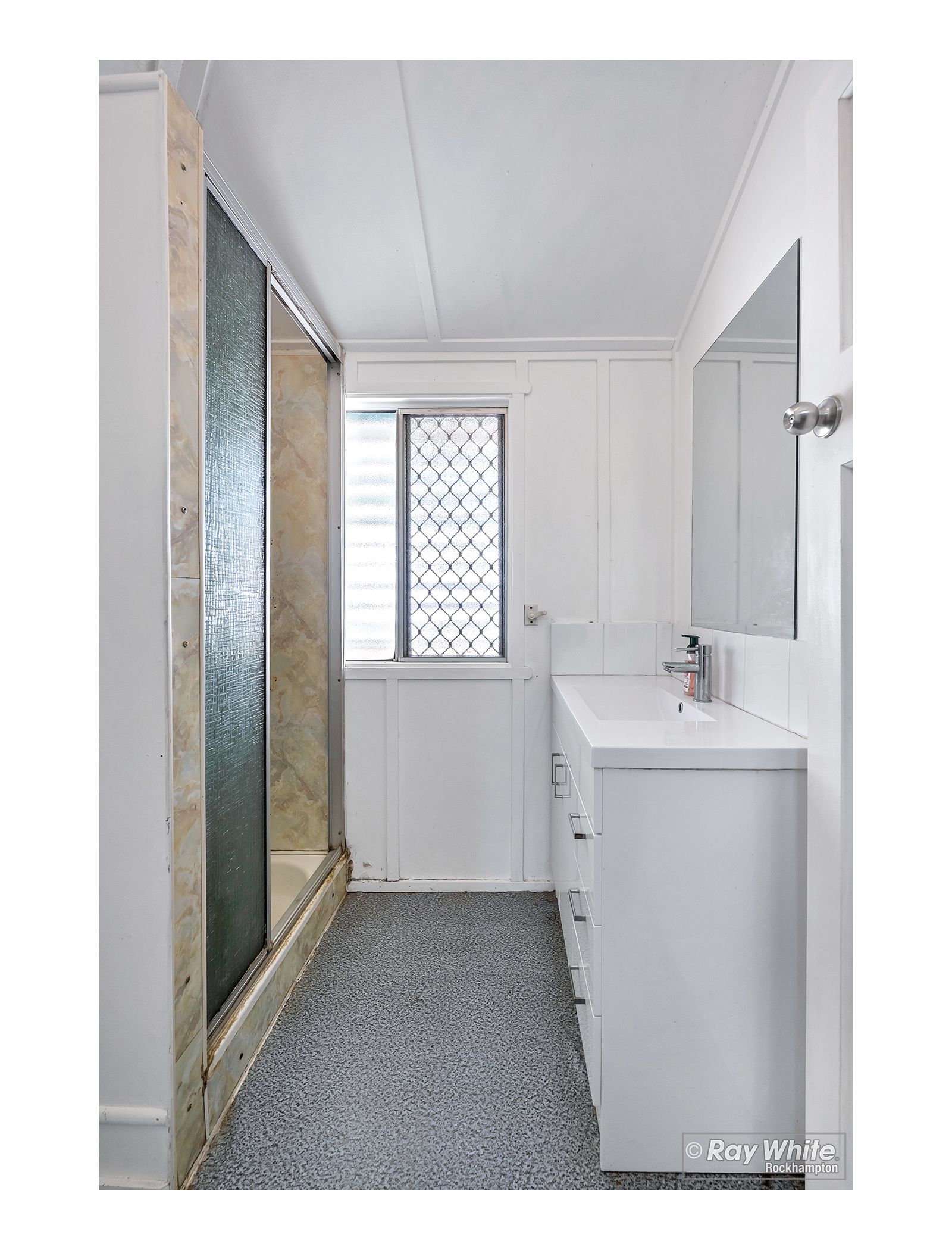 76 Simpson Street — photo 12 of 20