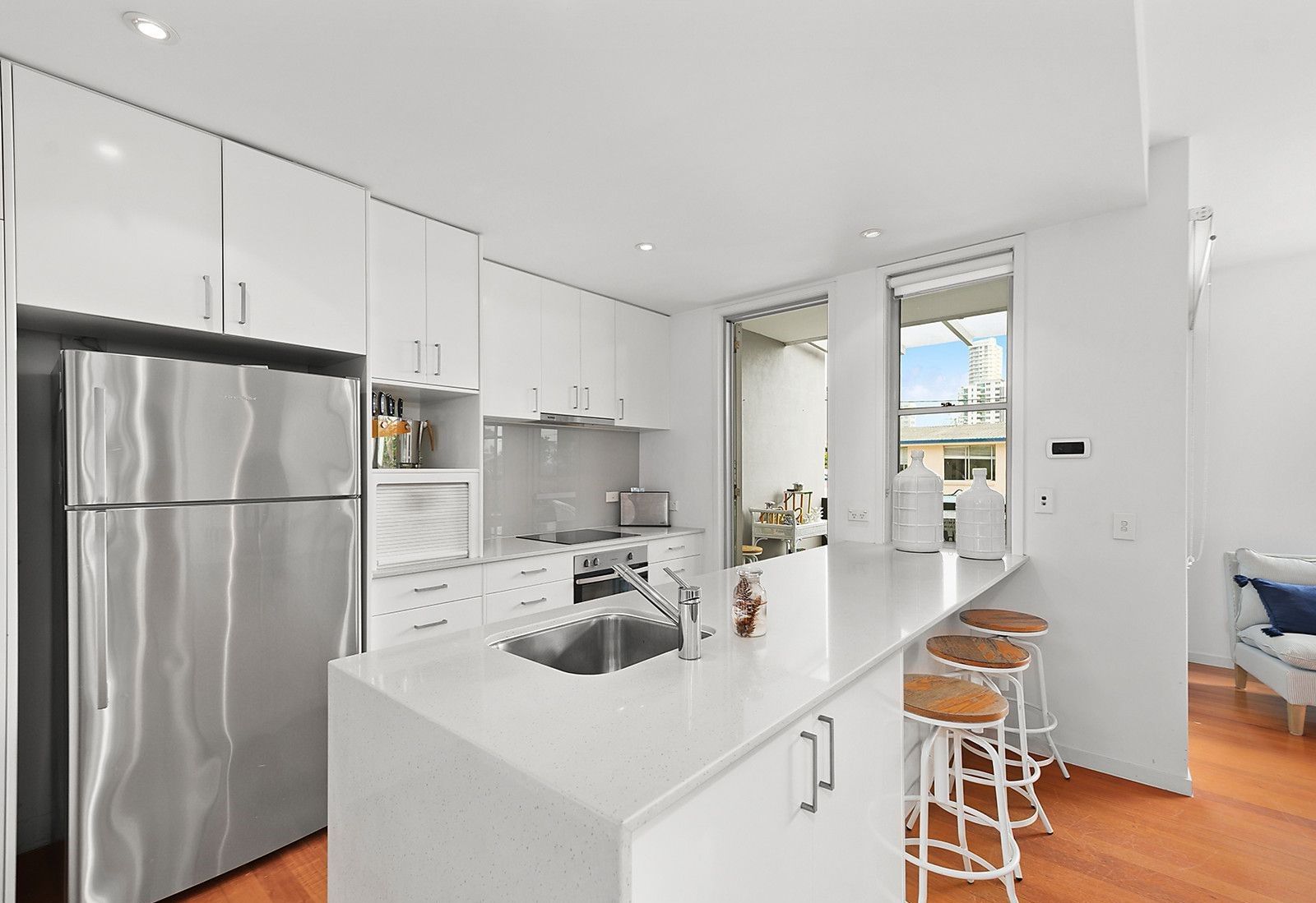 2/1 Elder Entrance, Burleigh Heads, QLD 4220