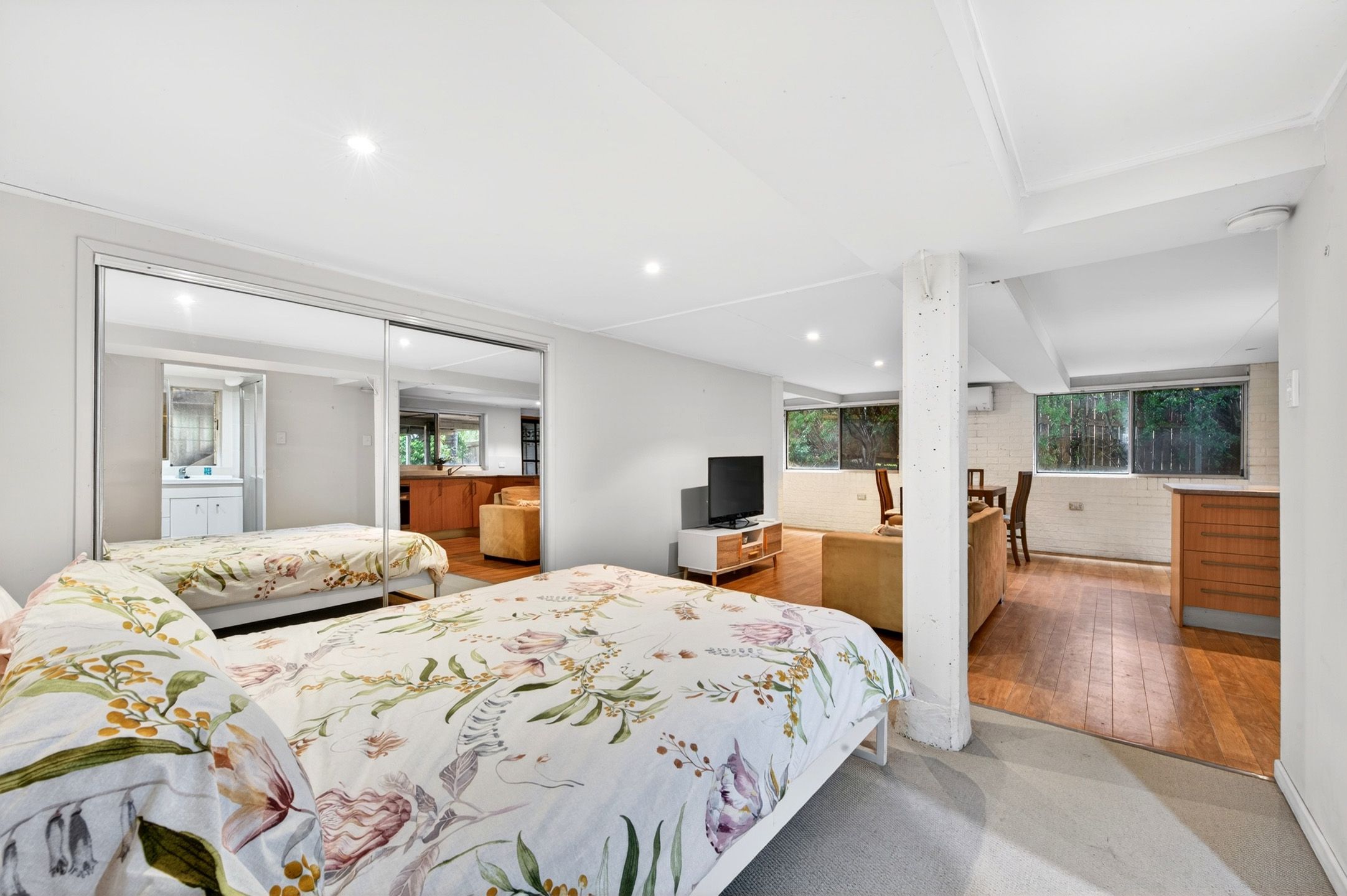 30 Parkmore Street — photo 17 of 22
