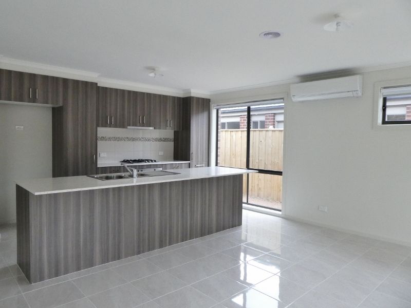 25 Copper Beech Road, BEACONSFIELD, VIC 3807