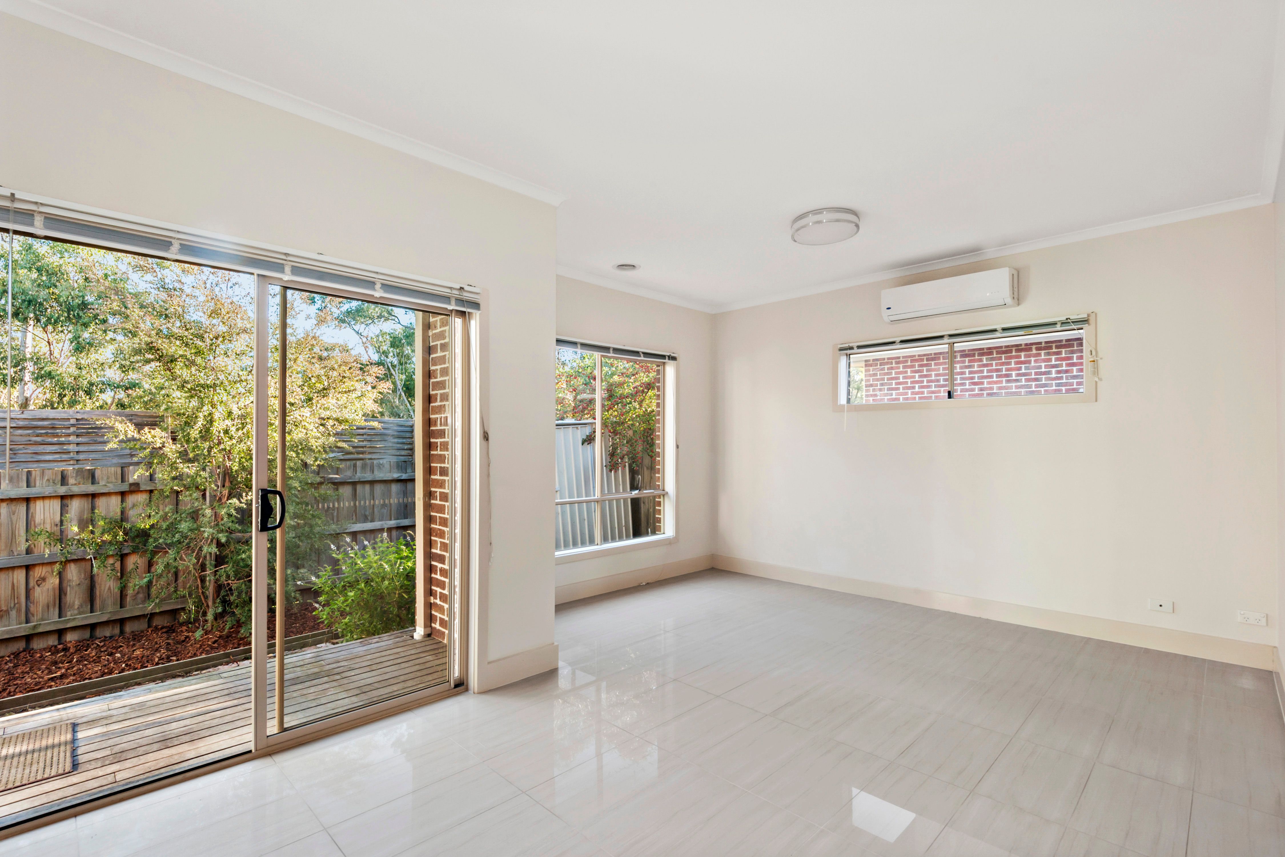 2/16 Alsace Street, Dandenong, VIC 3175