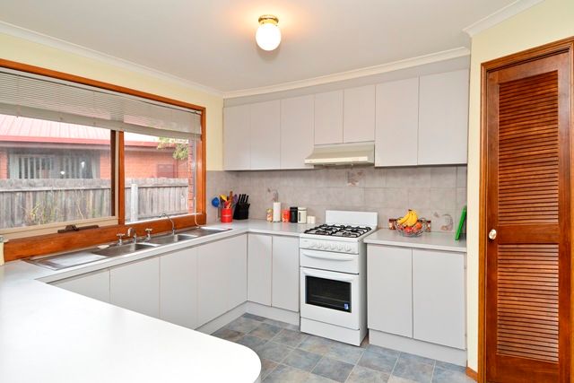 9 Waliki Court, Lara, VIC 3212
